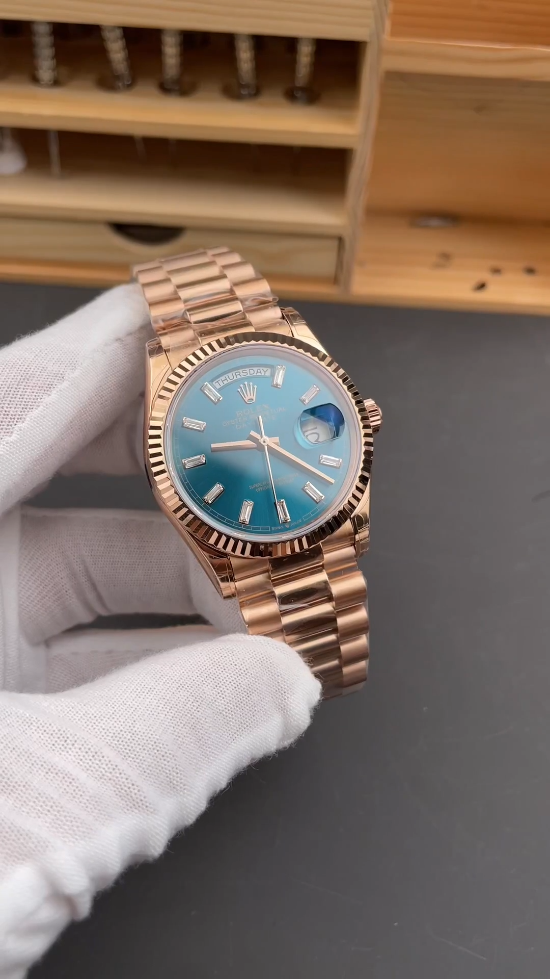 Rolex Day Date Oyster 36 mm Everose Gold Blue Green Dial M128235 0085