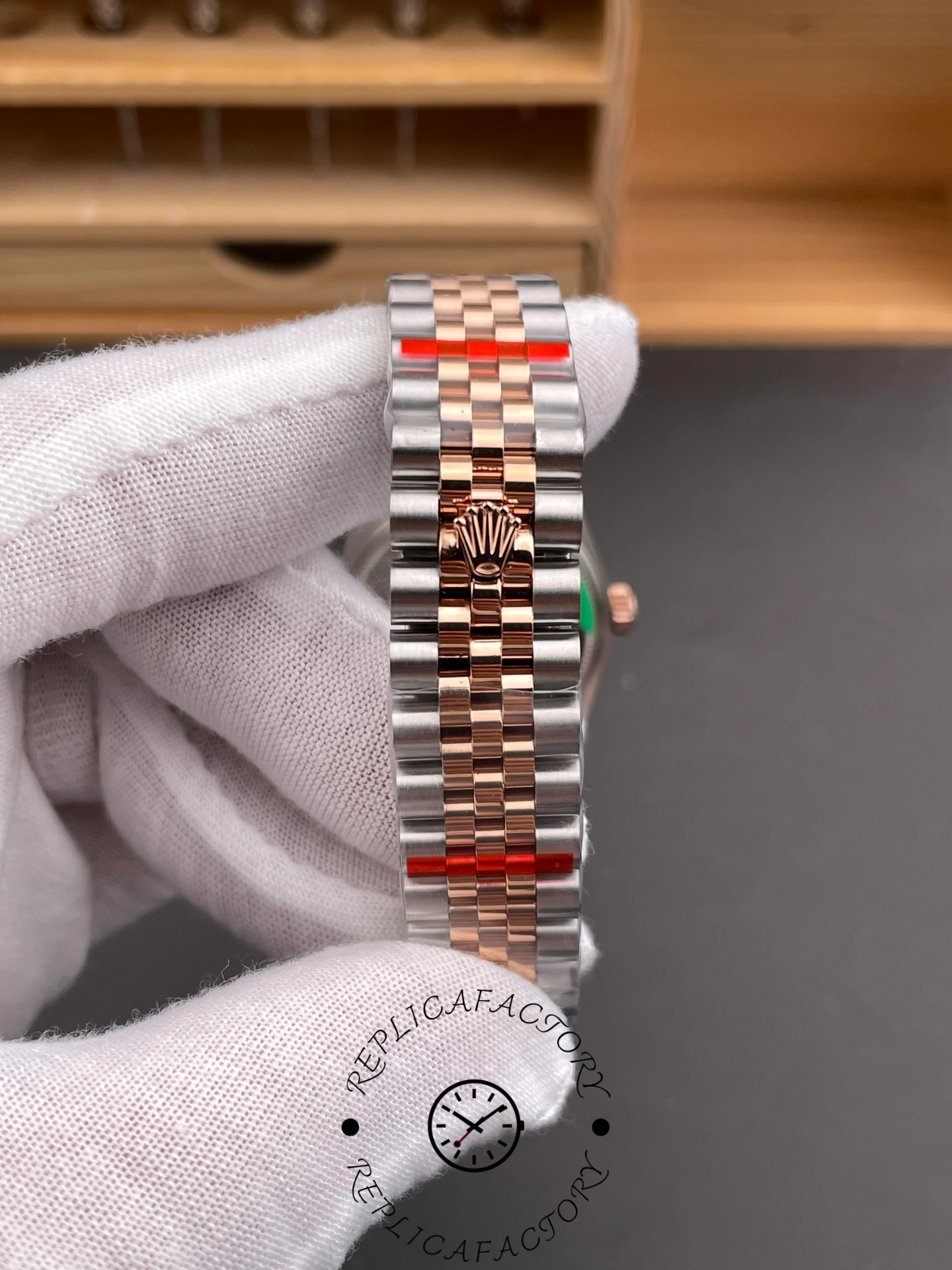 Rolex Datejust 31mm Stainless Steel and Rose Gold m278271 0010 Rose Index Jubilee ladies watch