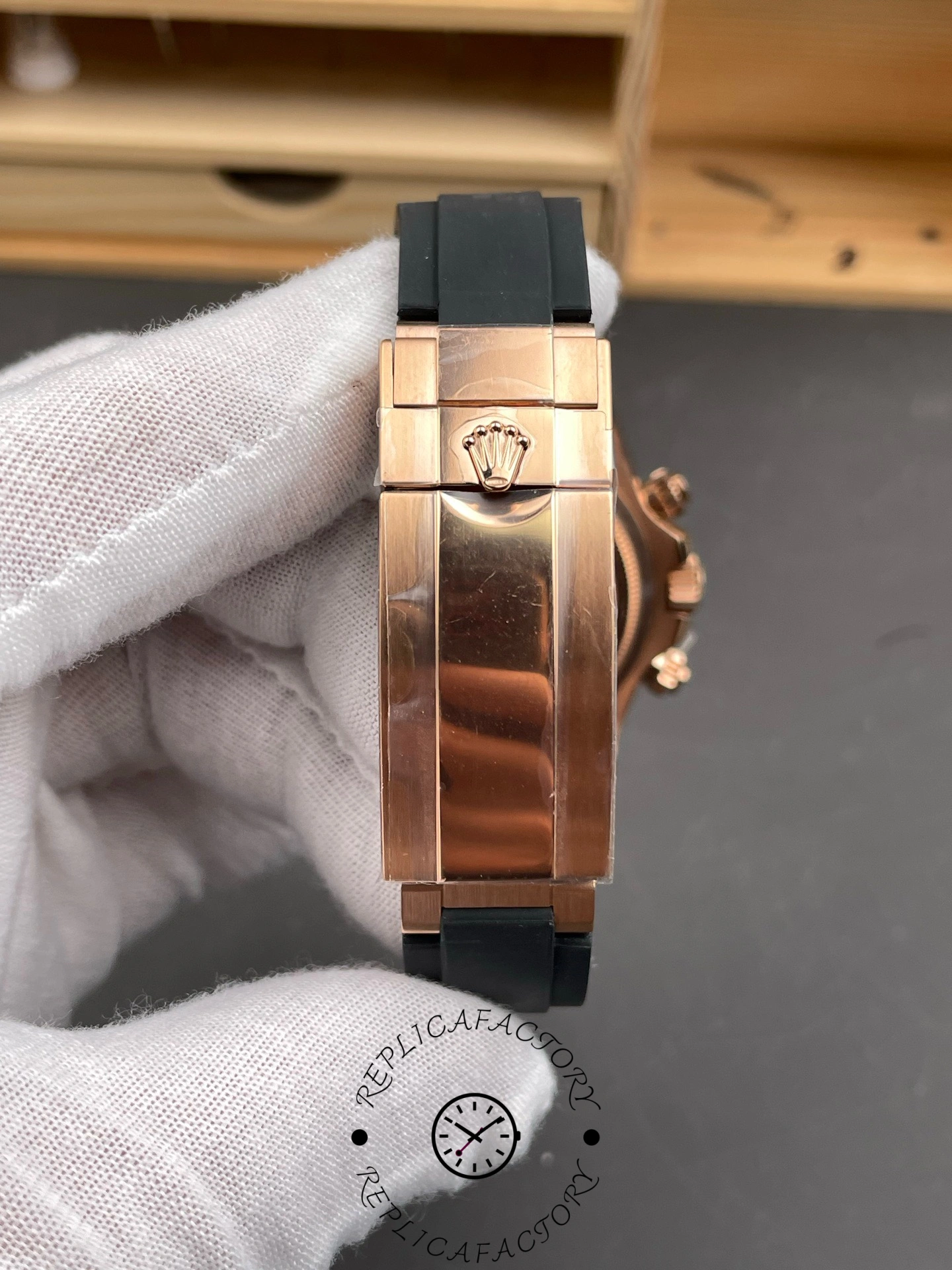 Rolex Daytona 126515LN 0006 Sundust 40mm Everose Gold Oysterflex