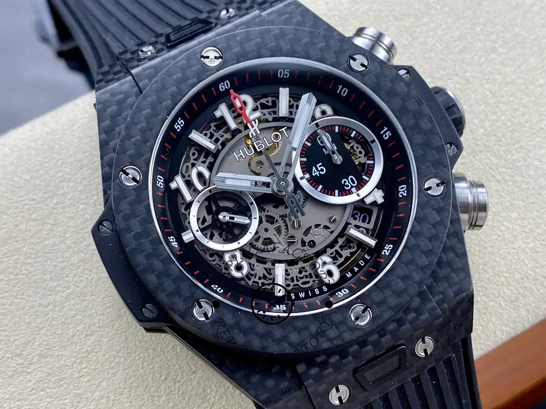 Hublot Big Bang UNICO 411.QX.1170.RX dial close-up, openworked chronograph and arabic markers.