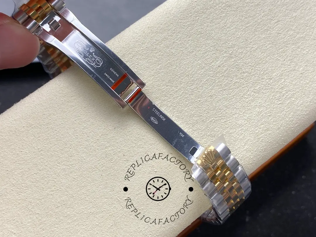 Rolex Datejust 31mm Stainless Steel and Yellow Gold 278273 0026 Champagne Diamond Jubilee