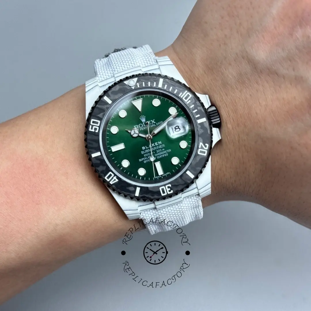 Replica Rolex Submariner 40mm Green Dial White Nylon Strap 116610