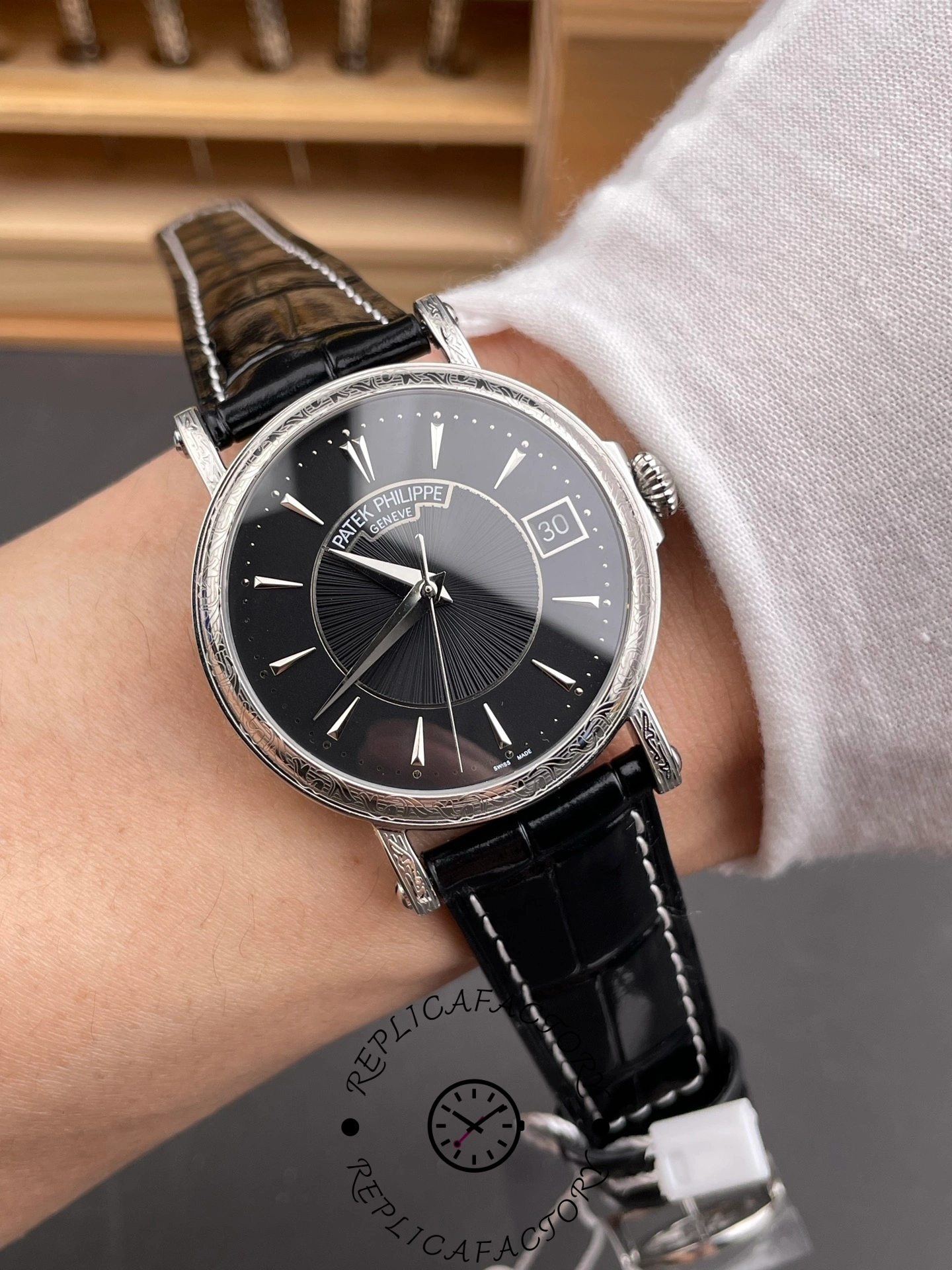 Patek Philippe Calatrava 5153G-001 Date Black Dial 38mm