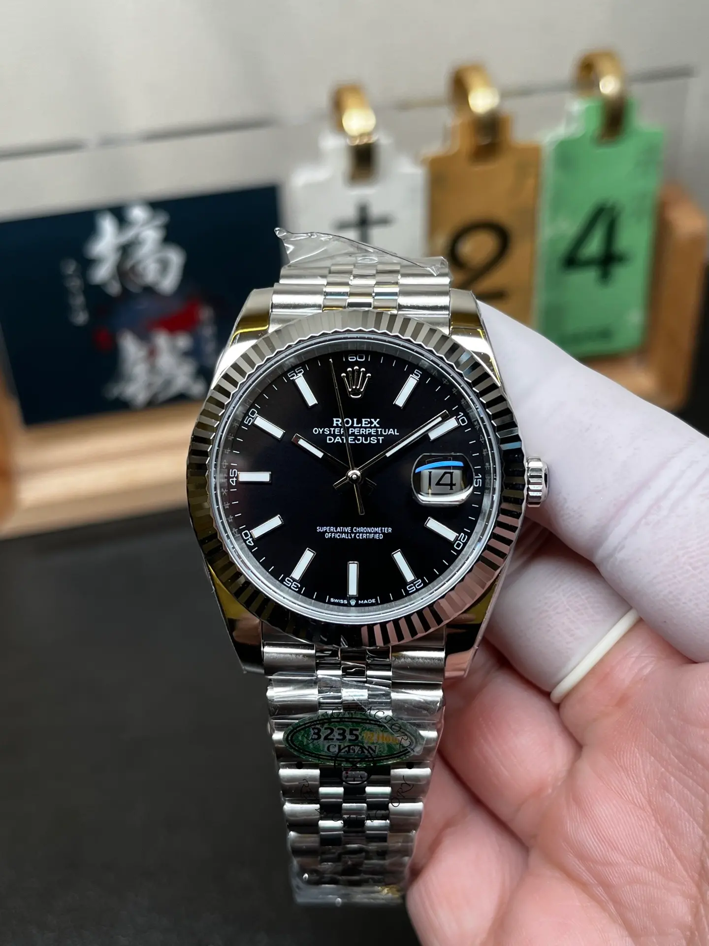 Rolex Datejust 41mm Stainless Steel 126334 0018 Black Index Jubilee
