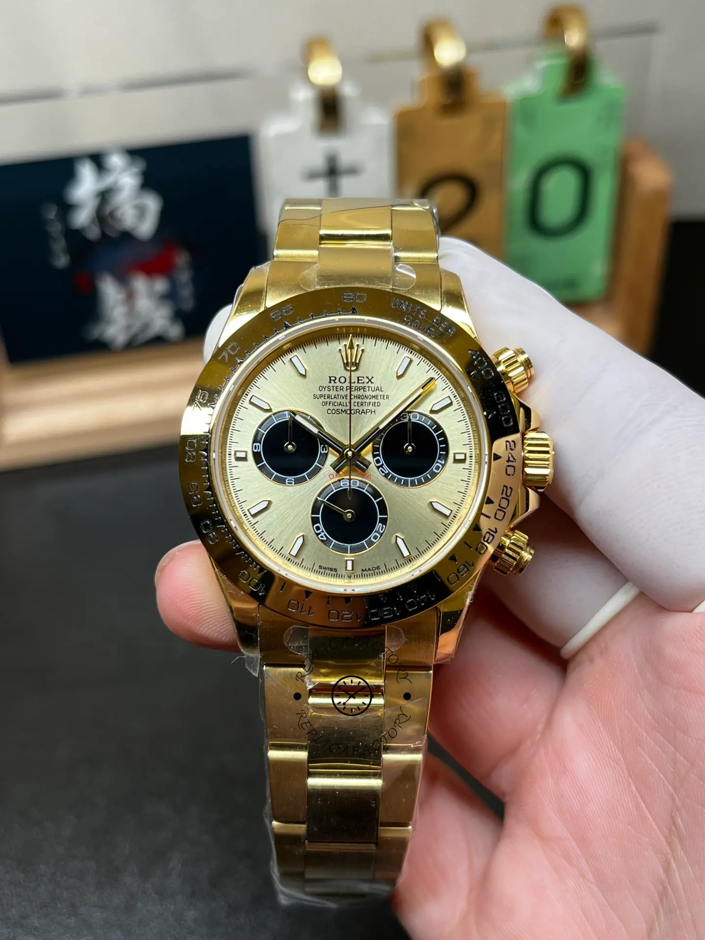 Rolex Daytona 126508 0006 Yellow Gold on Bracelet 1:1 Replica Watch