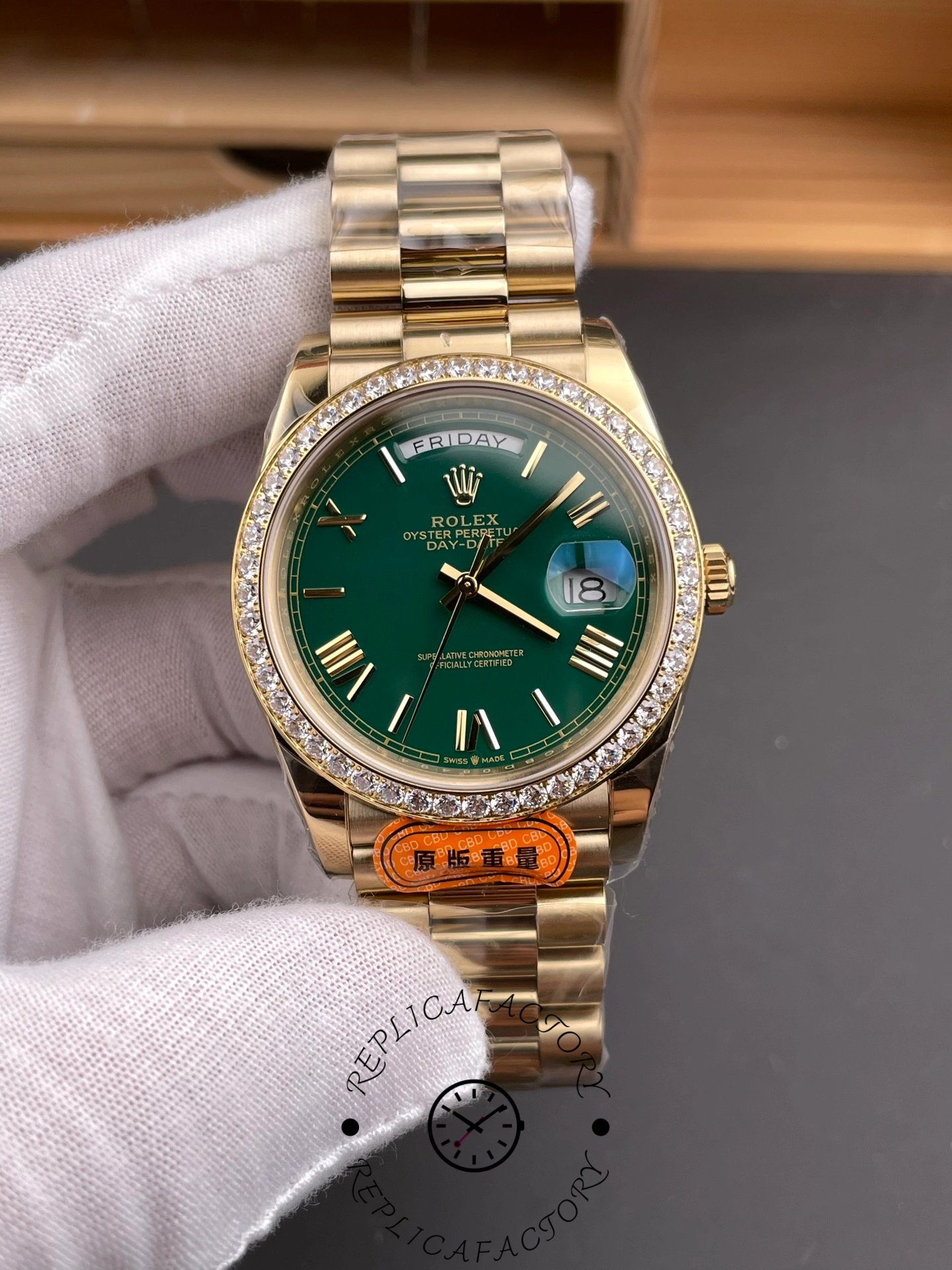 Rolex Day Date 40 18K Yellow Gold Green Dial Diamond Bezel M228348RBR 0040 Men's Watch