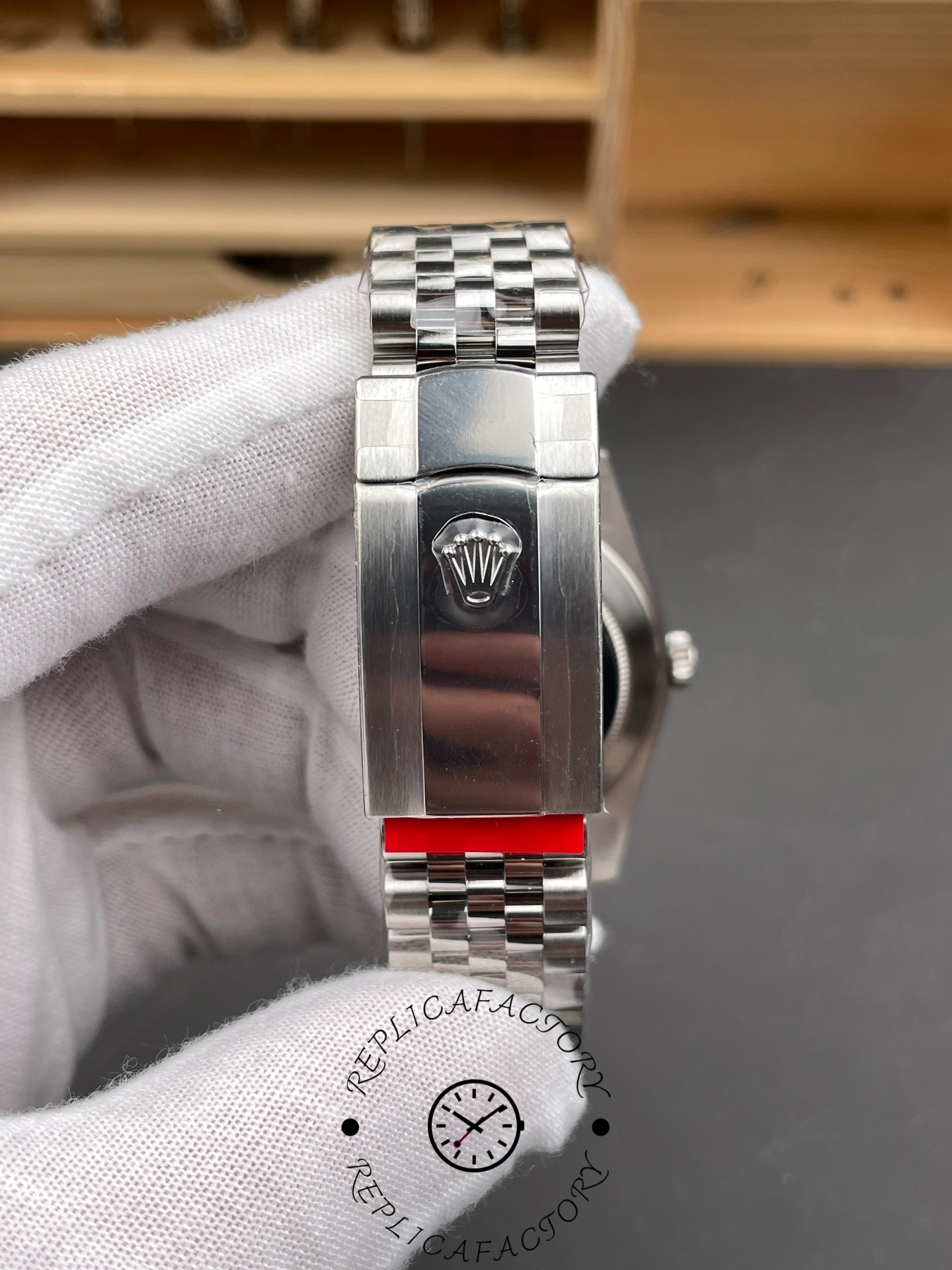 Rolex Datejust 41mm Stainless Steel 126334 0018 Black Index Jubilee