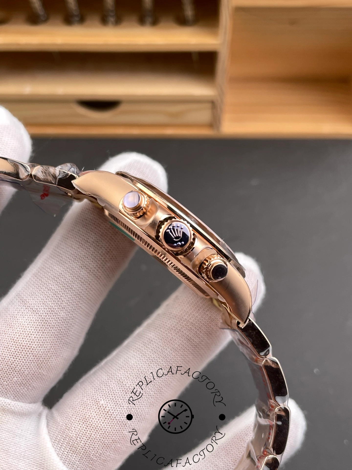 2025 Rolex Cosmograph Daytona m126505 0005 Replica
