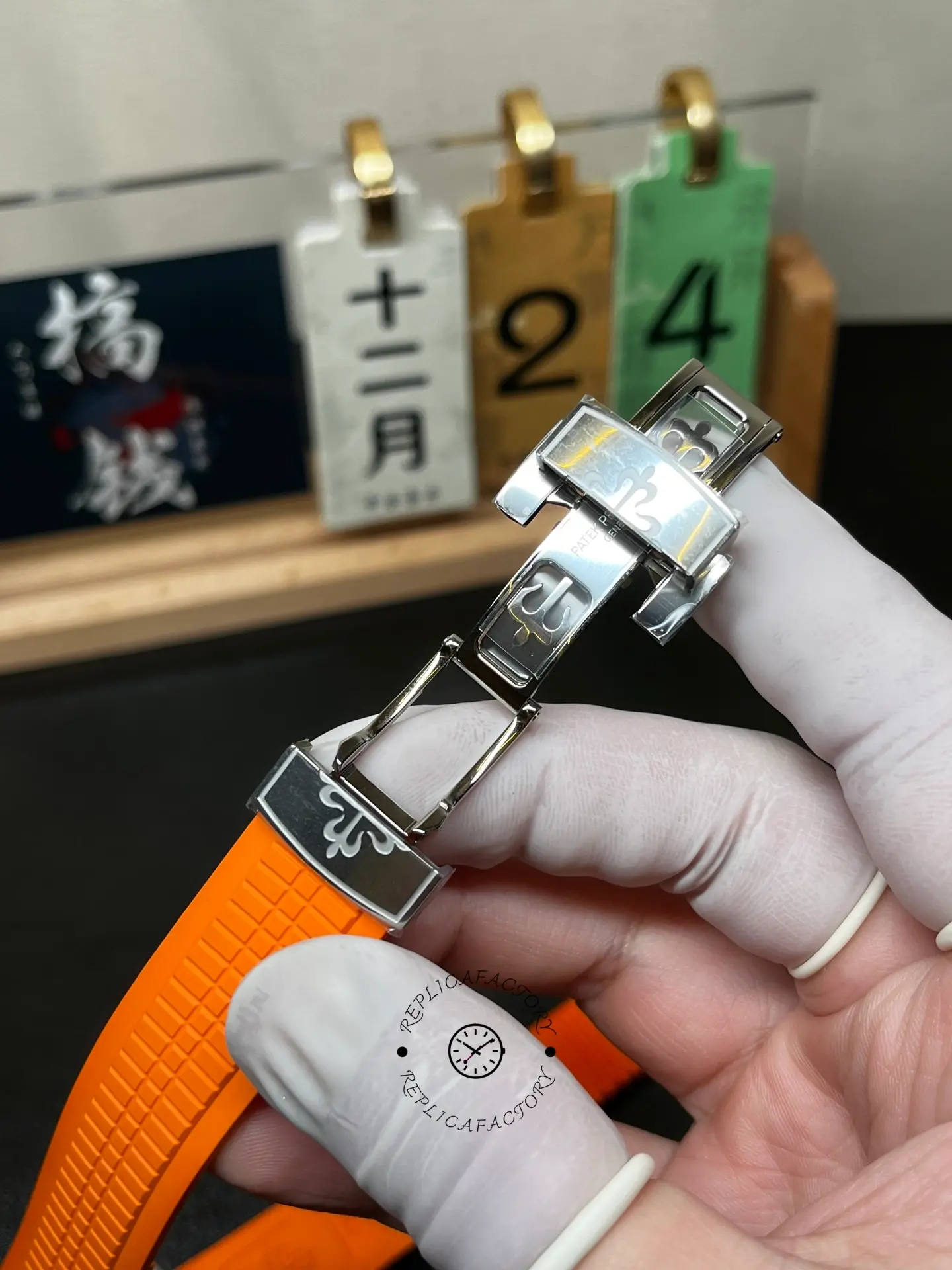 Patek Philippe Aquanaut 5167A 001 Replica 40mm Orange Rubber Strap