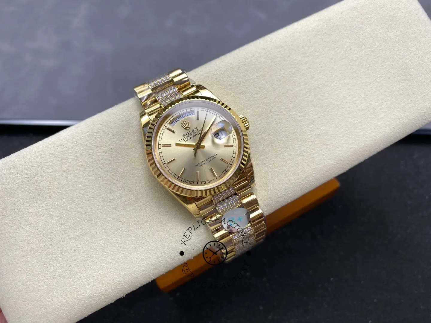 Rolex Day-Date 128238 0046 Replica Champagne Dial 36mm Fluted Bezel