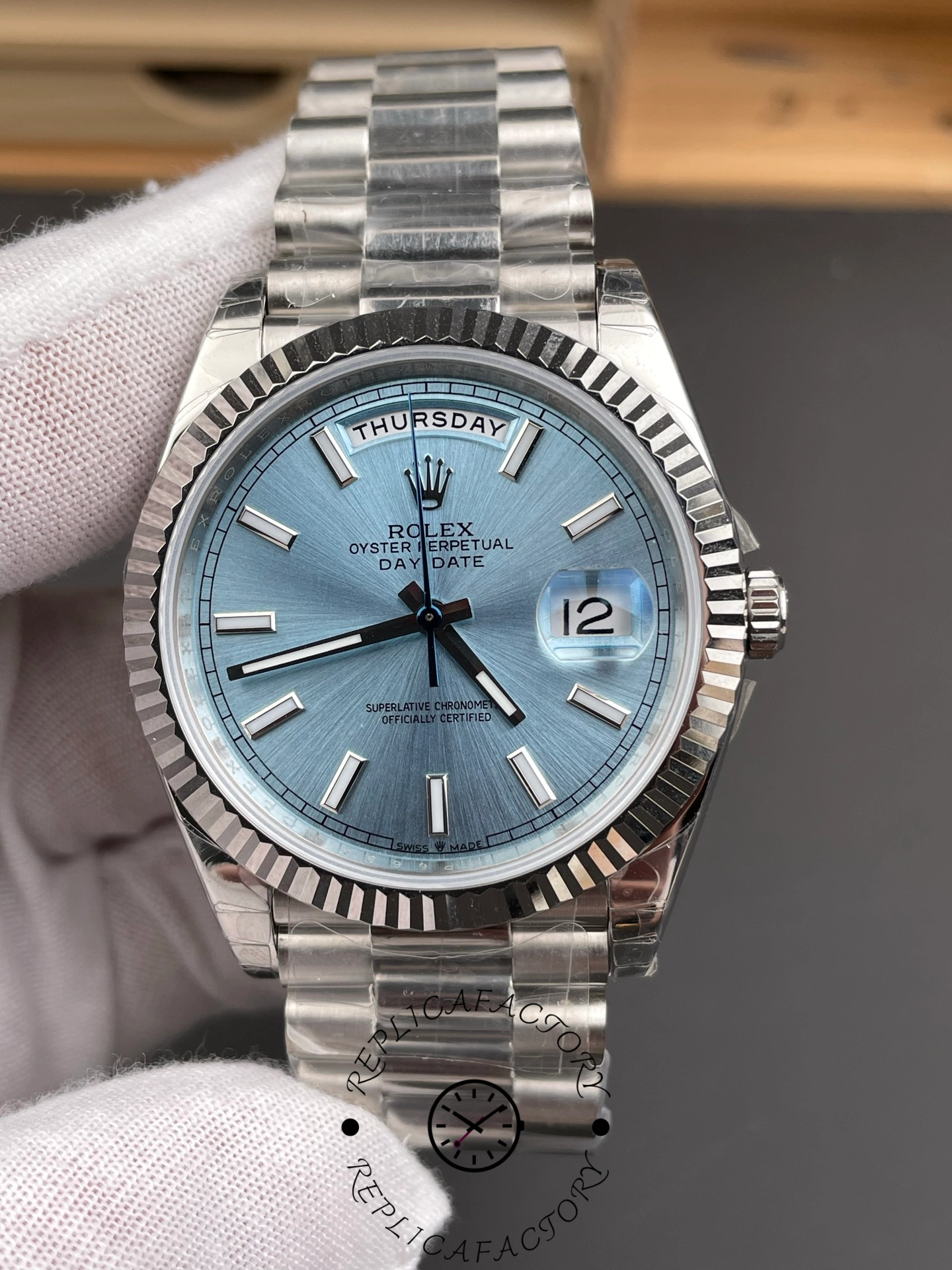 Rolex Day-Date 40 Ice Blue Dial m228236 0018 Men's Watch