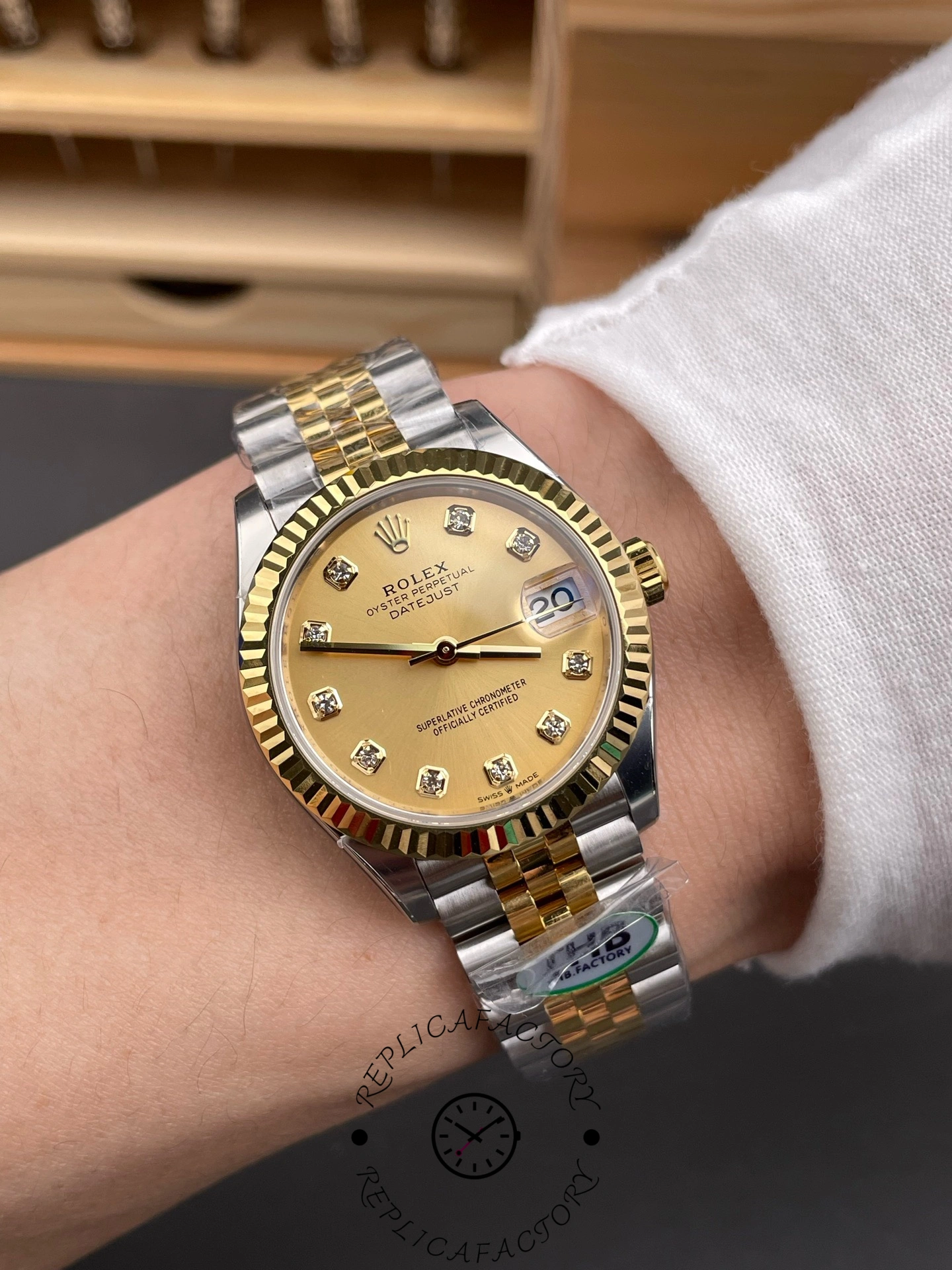 Rolex Datejust 31mm Stainless Steel and Yellow Gold 278273 0026 Champagne Diamond Jubilee