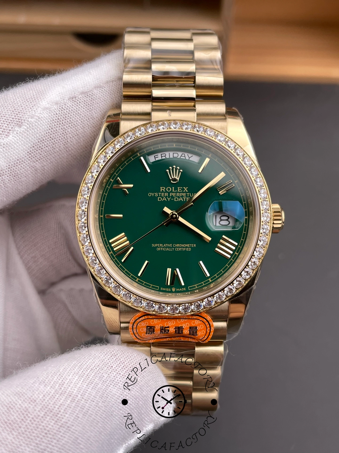 Rolex Day Date 40 18K Yellow Gold Green Dial Diamond Bezel M228348RBR 0040 Men's Watch