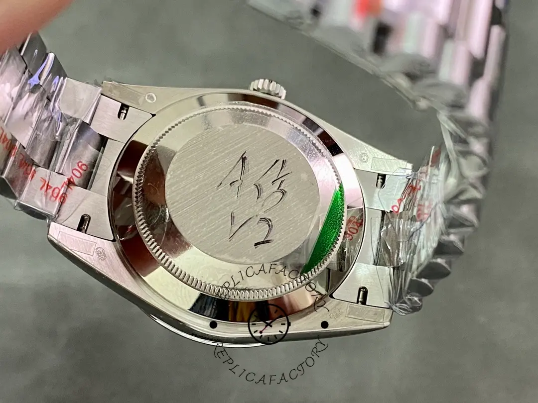 Rolex Day-Date 40mm 228239 0005 Black Diamond Dial Fluted Bezel Mens Replica Watch