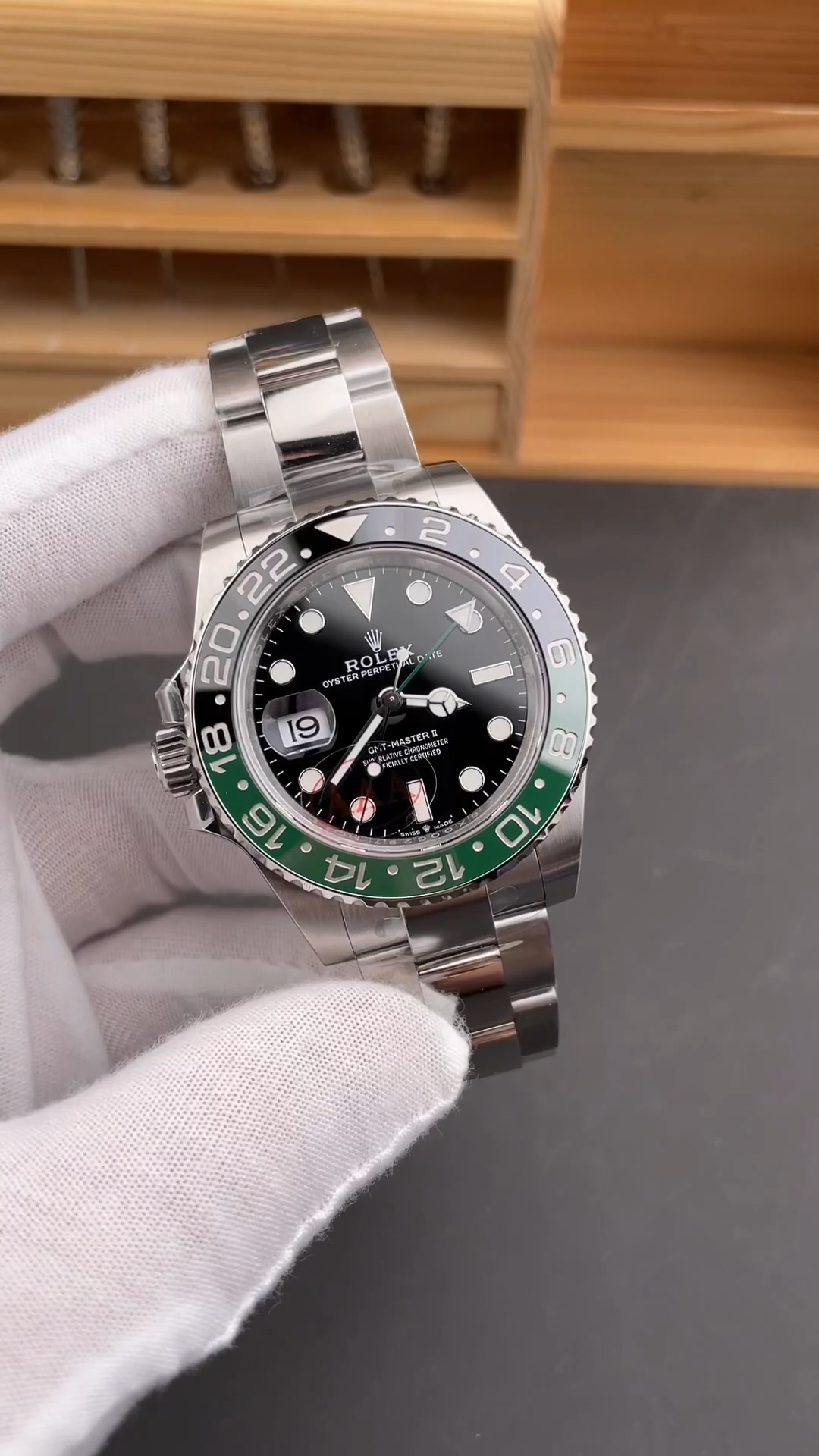 Rolex GMT Master II Oystersteel M126710GRNR 0004 Automatic 40mm