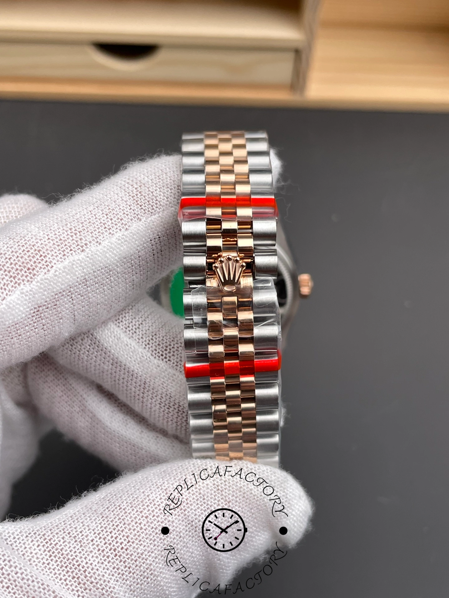 Rolex Datejust 31mm Silver Diamond Dial Oystersteel 278271 0016