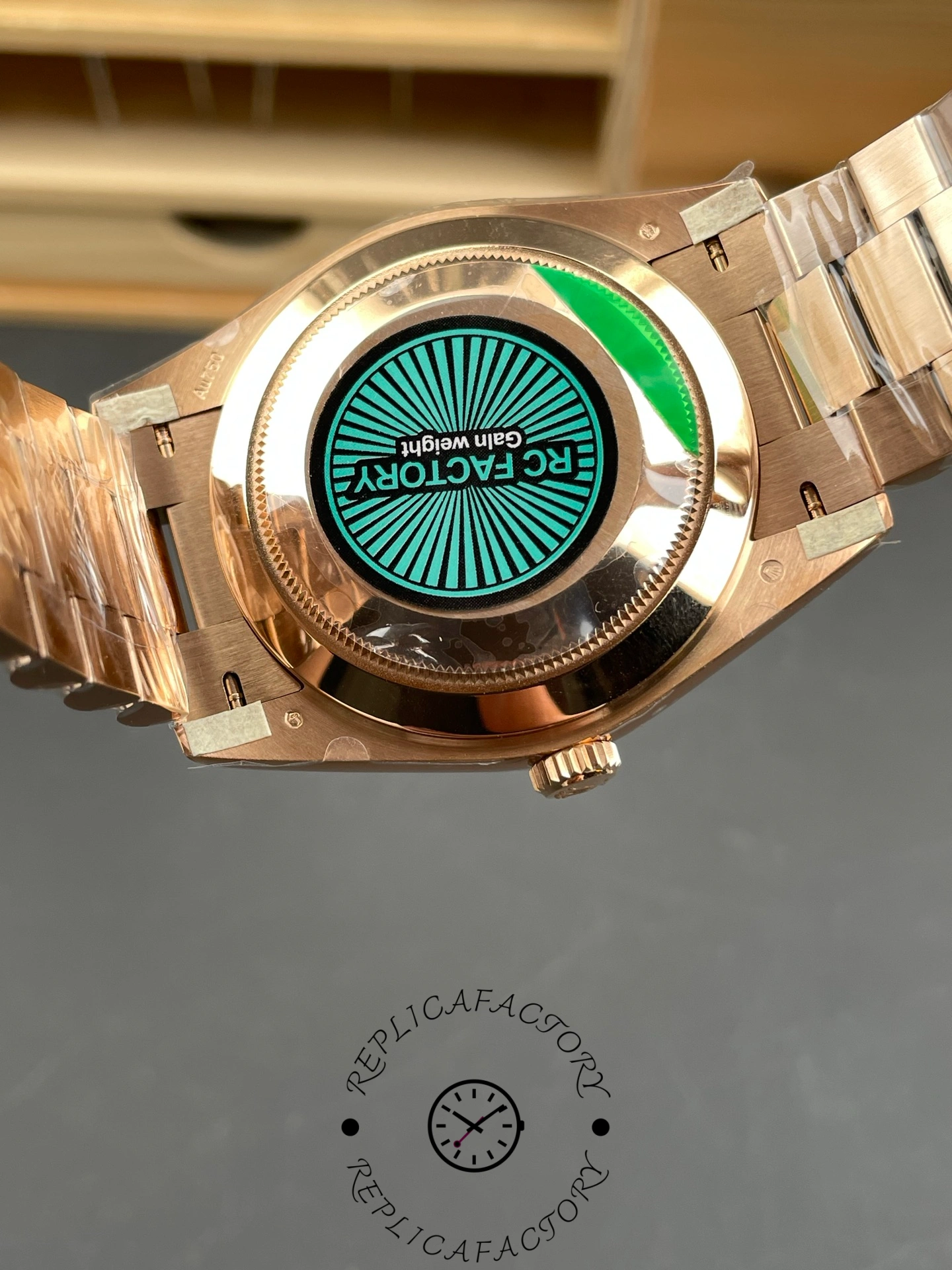 Rolex Day-Date 228235-0002 Chocolate Brown Dial Fluted Bezel 40mm Mens Replica Watch