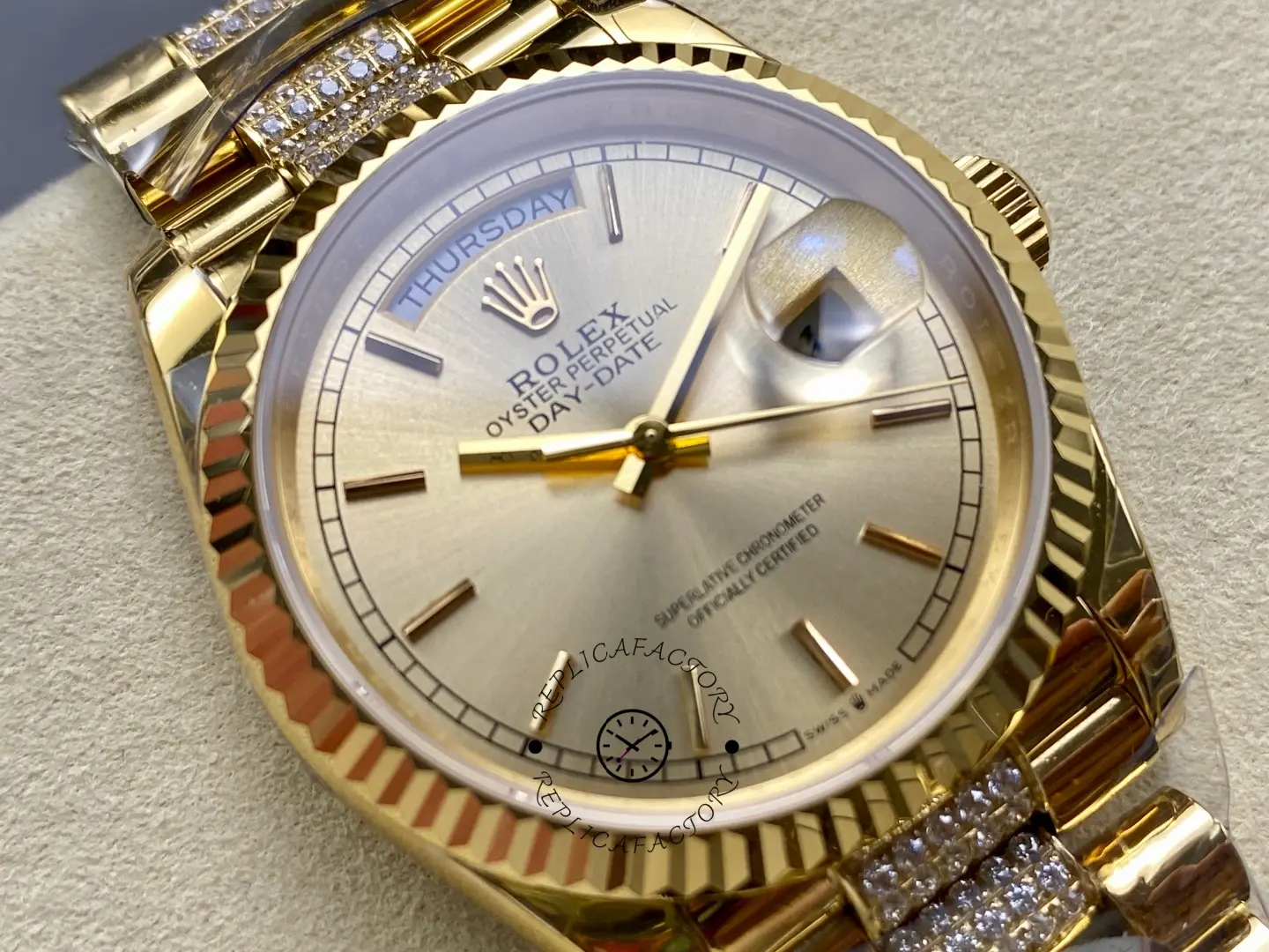 Rolex Day-Date 128238 0046 Replica Champagne Dial 36mm Fluted Bezel
