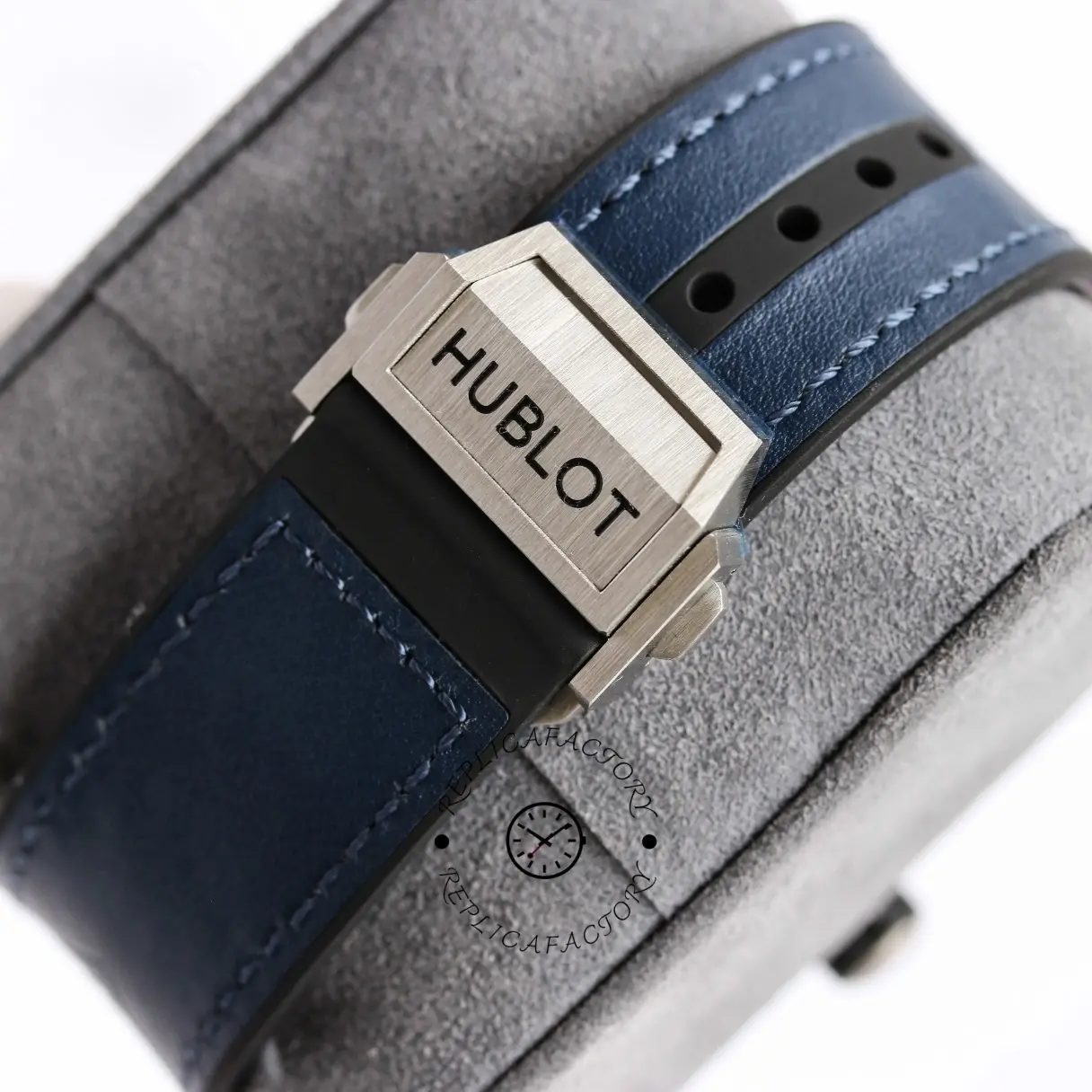 Strap detail of Hublot Big Bang 415.NX.1112.VR.MXM16 showing HUBLOT embossing and stitching.