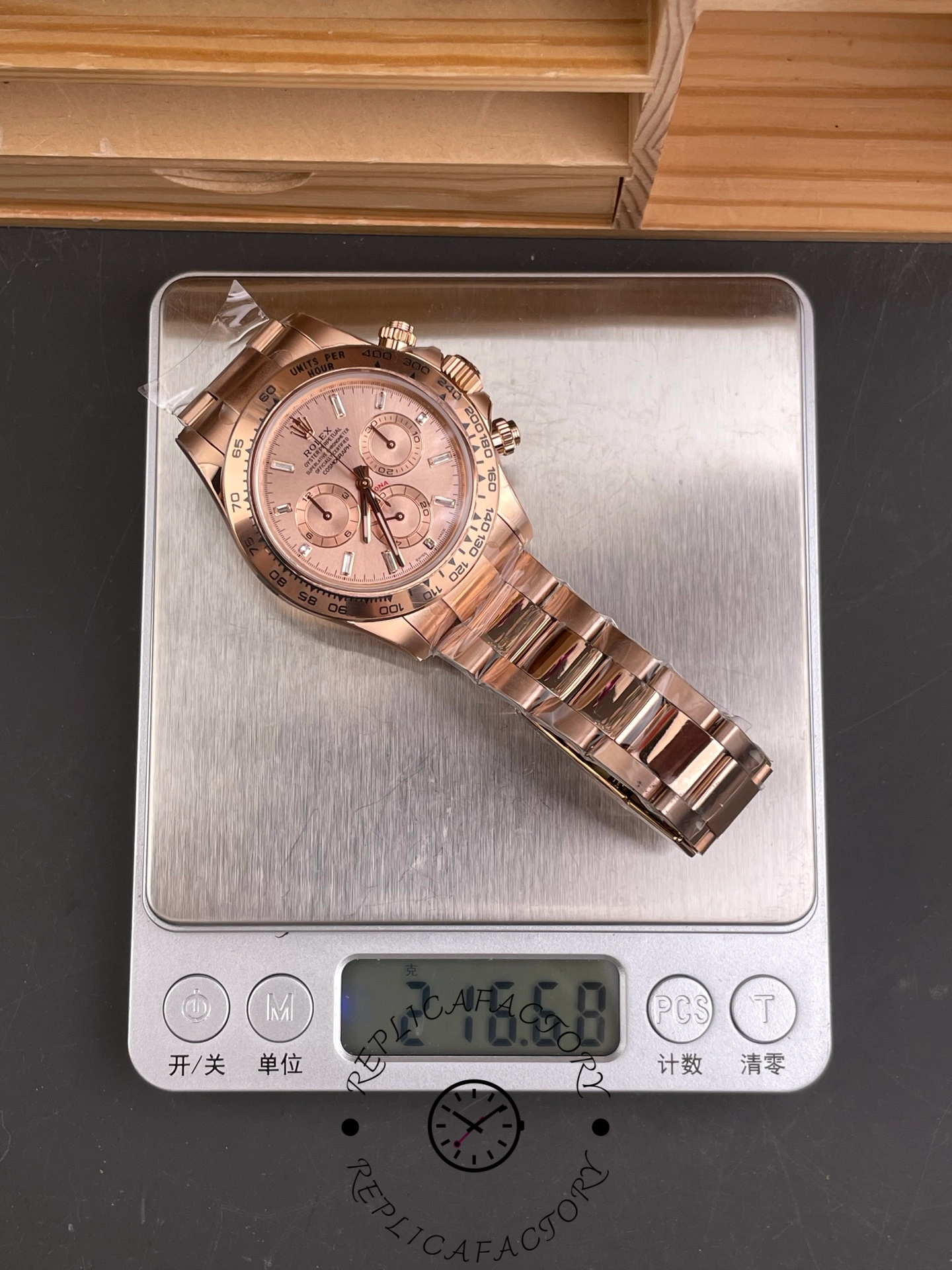Rolex Daytona Everose Gold Rose Diamond Baguette 40mm 116505