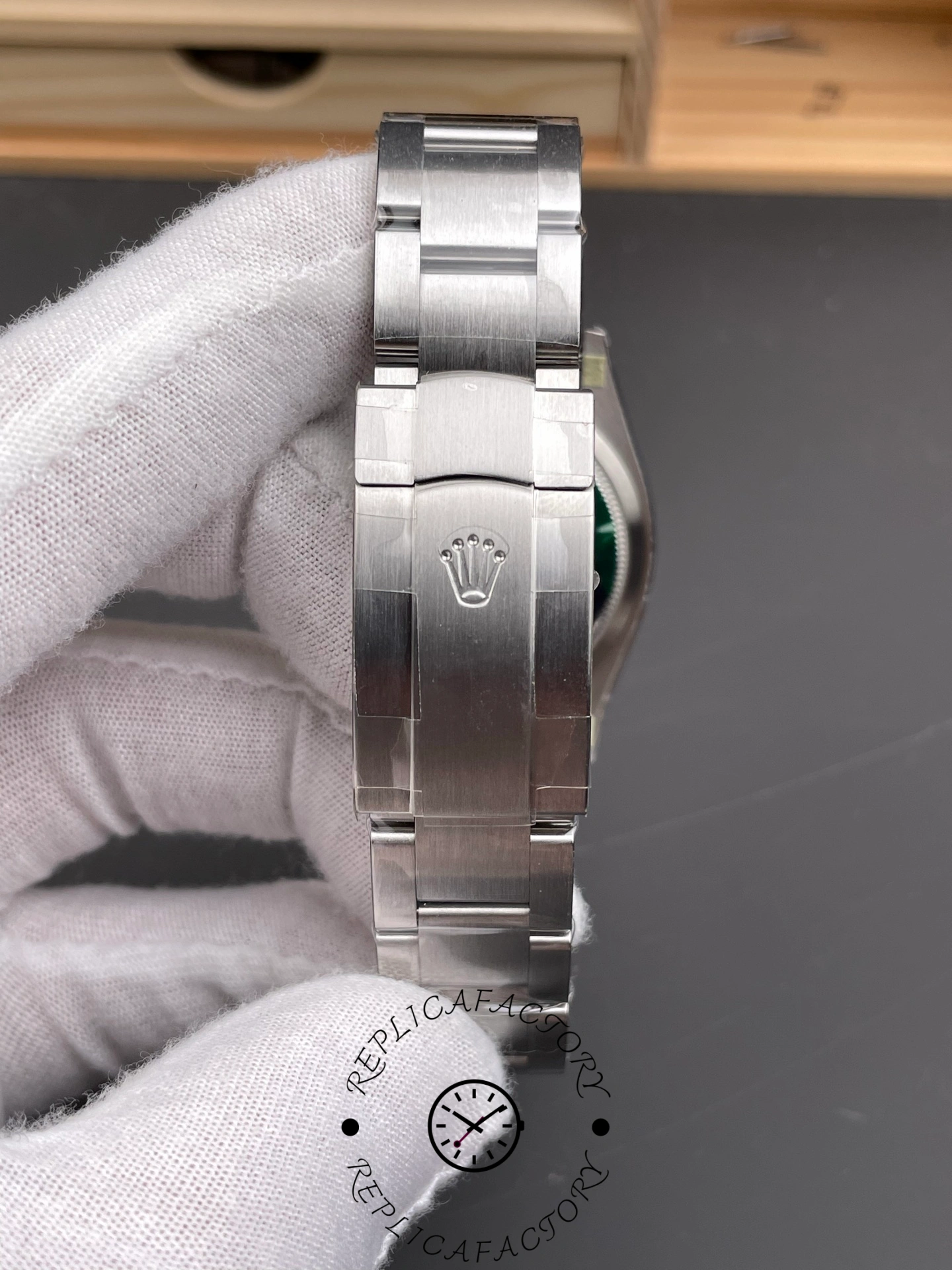 Rolex Oyster Perpetual Replica 31mm 277200-0012 Pistachio-Green Dial