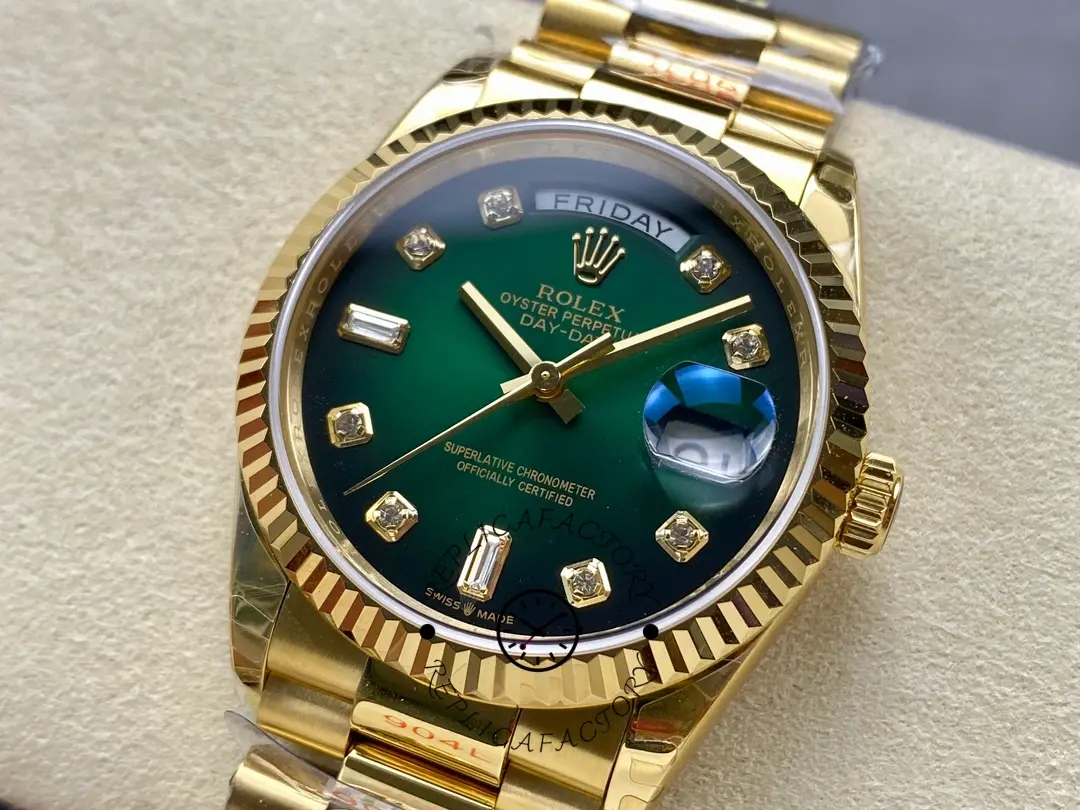 Rolex Day-Date 128238 Fluted Bezel Green Diamond Dial 36MM Unisex Replica Watch