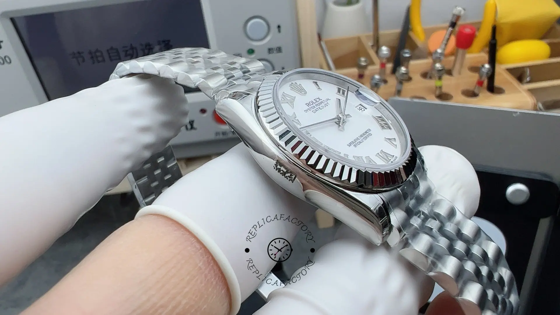 Rolex Datejust 31 White Roman Dial Fluted Bezel Jubilee 278274 0010 Ladies Watch