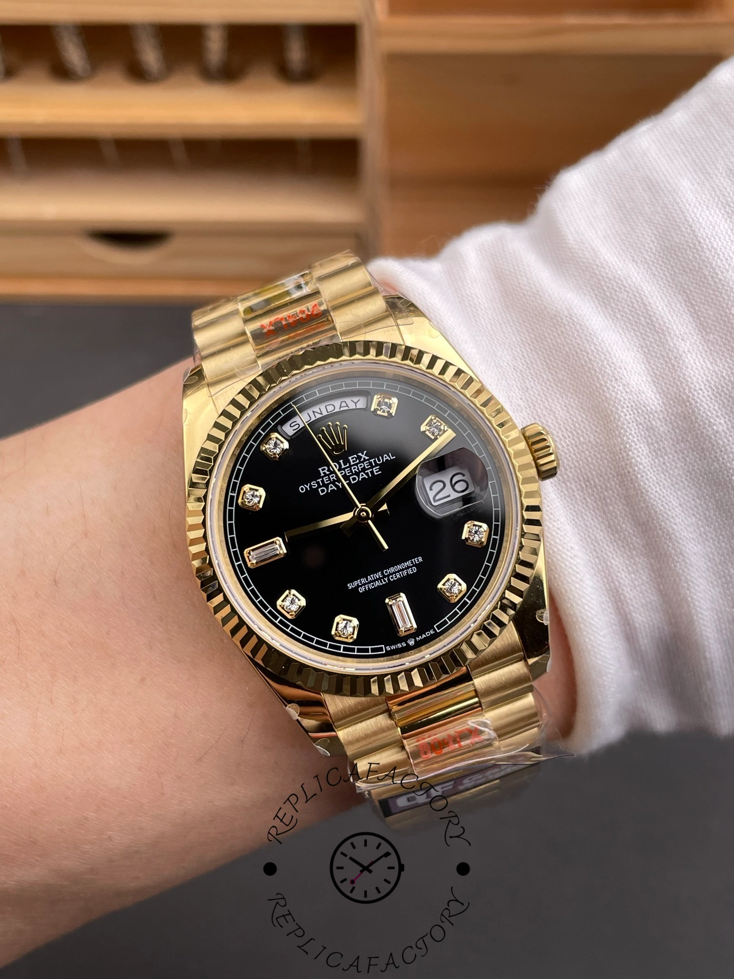 Rolex Day-Date 36mm Yellow Gold 128238