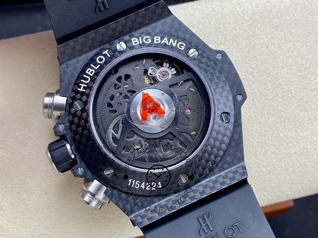 Hublot Big Bang UNICO 411.QX.1170.RX exhibition caseback, rotor engraving and movement view.
