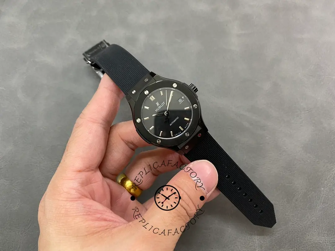 Hublot Classic Fusion 565.CM.1470.RX Lady 38 MM