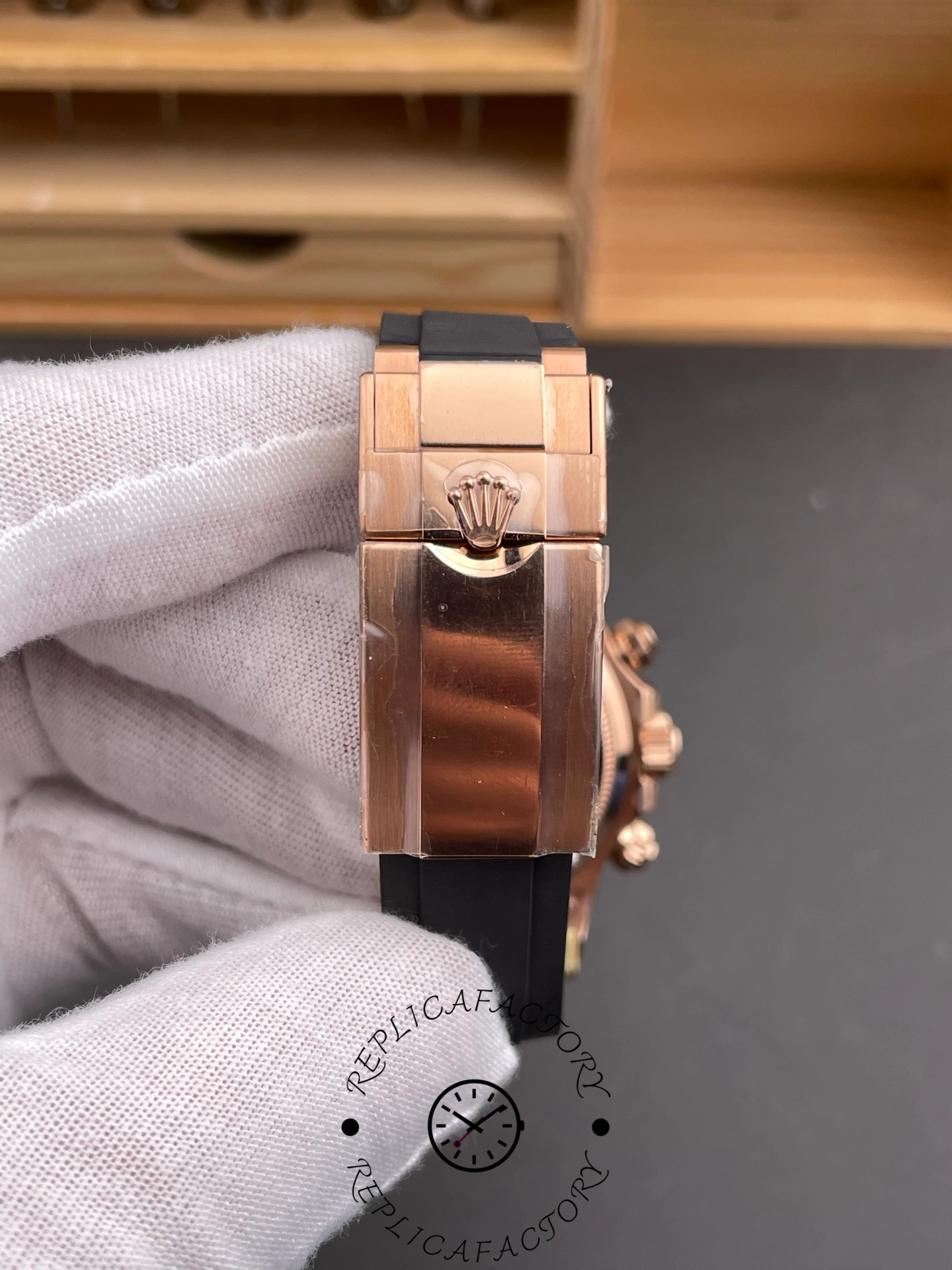 Rolex Cosmograph Daytona 116515LN Rose Gold Black Dial 40mm Mens Replica Watch
