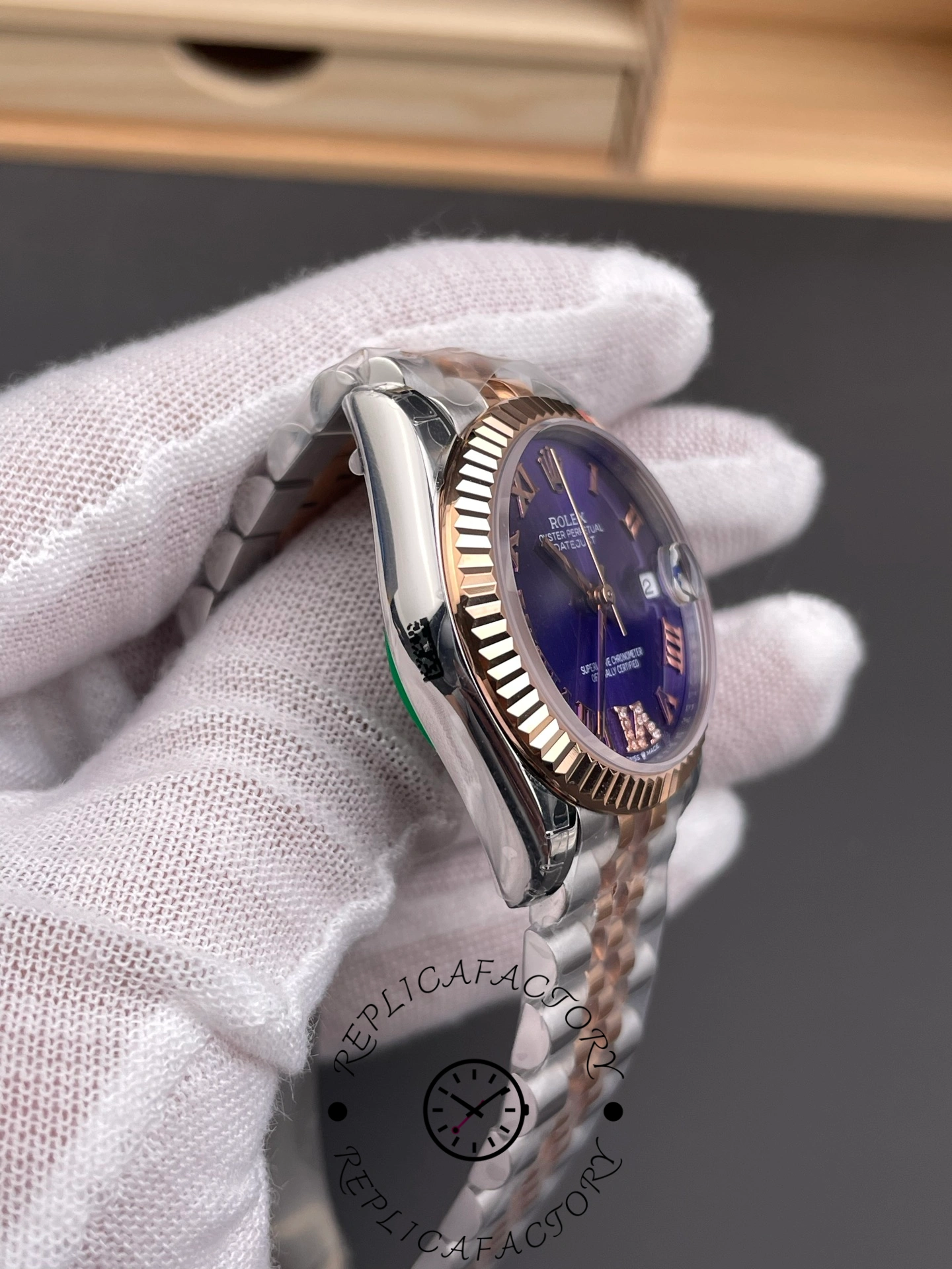 Rolex Datejust 31 Aubergine Pave Roman Dial M278271 0020 Women's Watch