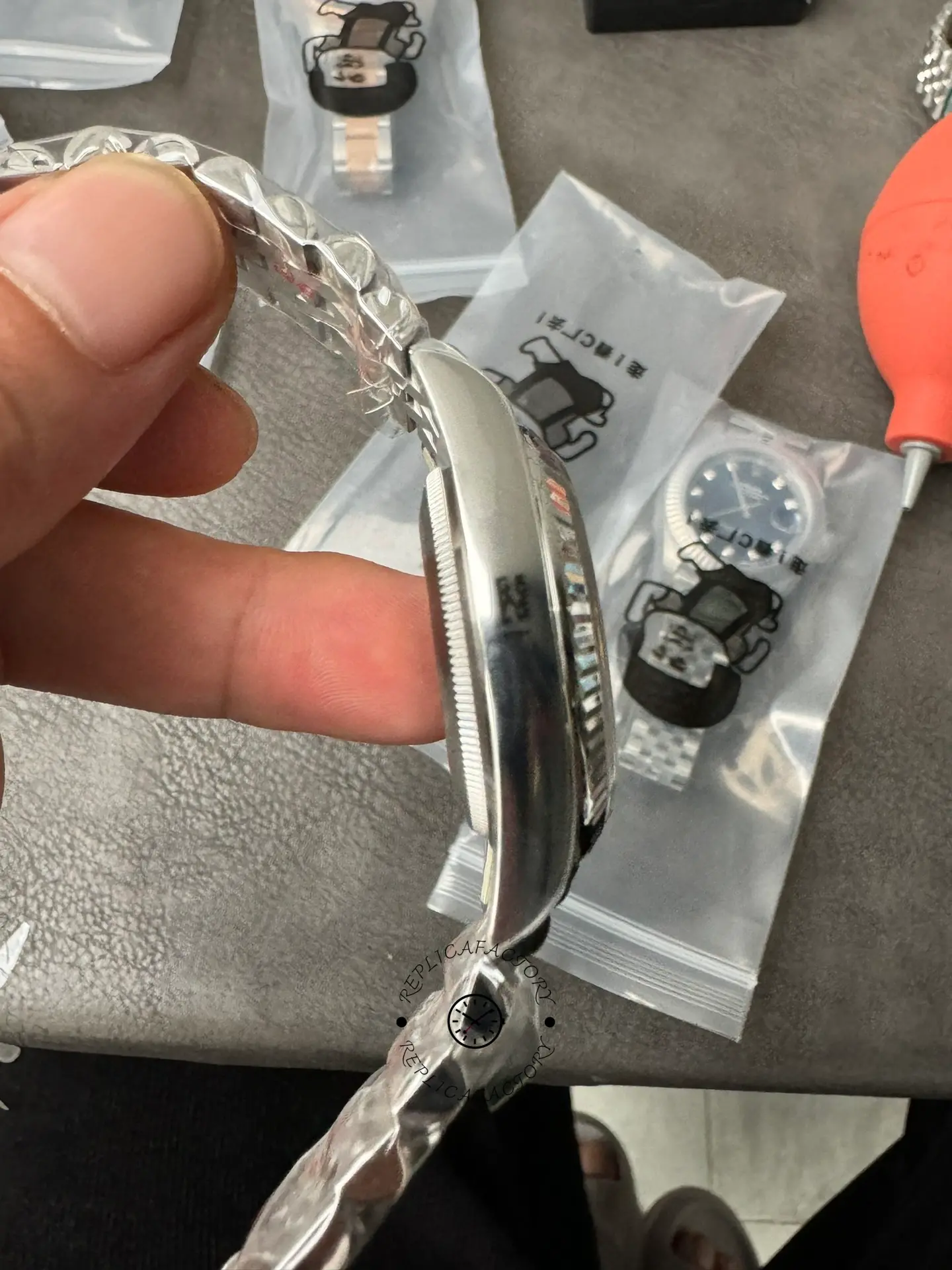 Rolex Datejust 126234 Fluted Bezel Silver Index Dial 36MM Unisex Replica Watch