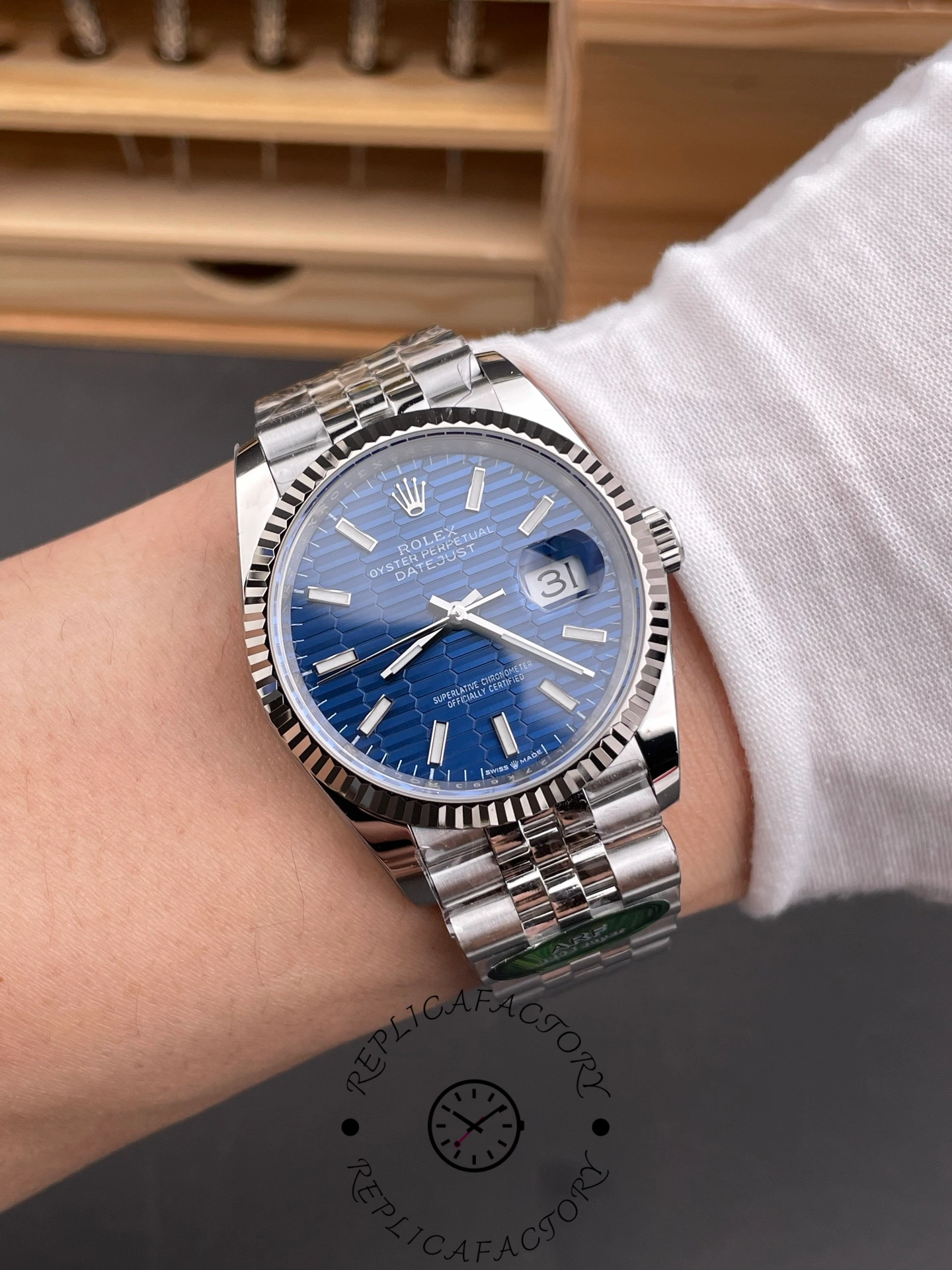 Rolex Datejust 126234 Fluted Bezel Blue Fluted Motif Dial 36MM Unisex Replica Watch