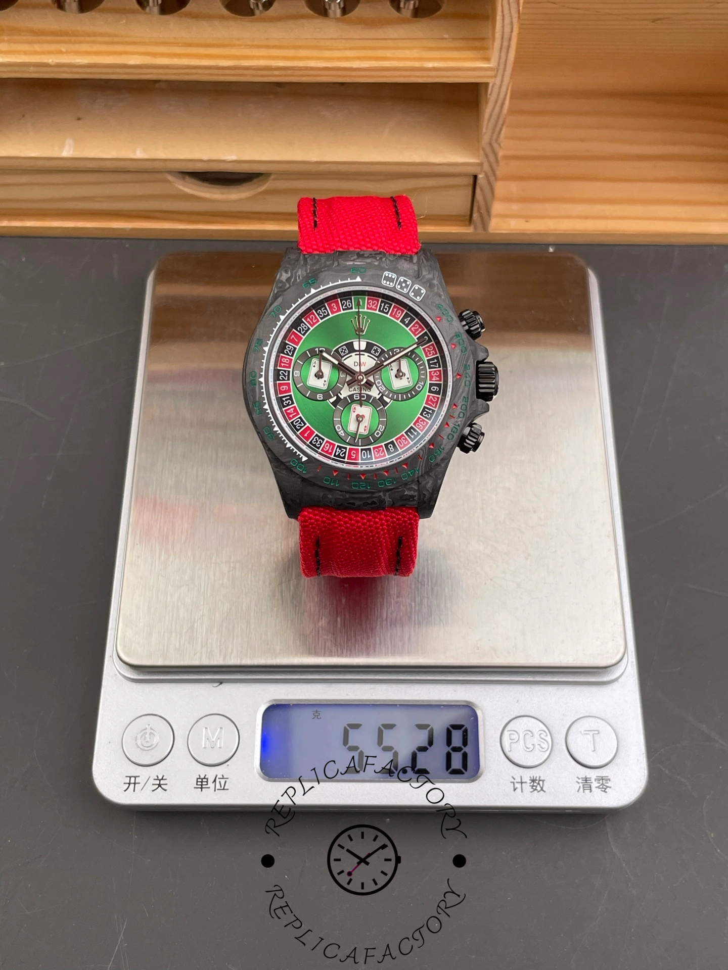 Rolex Daytona Diw Black Carbon Lucky Player (casino) 40mm Oyster