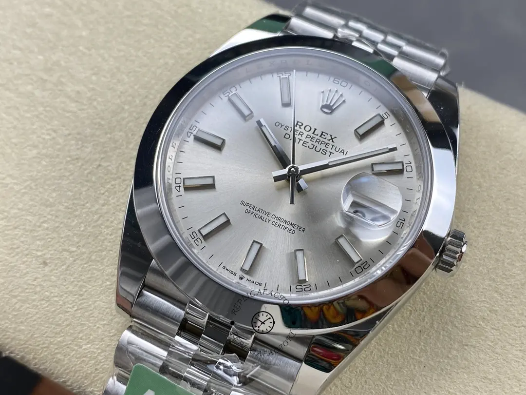 Rolex Datejust 41mm m126300 0004 Silver Stick DIal  Oystersteel Case Domed Bezel