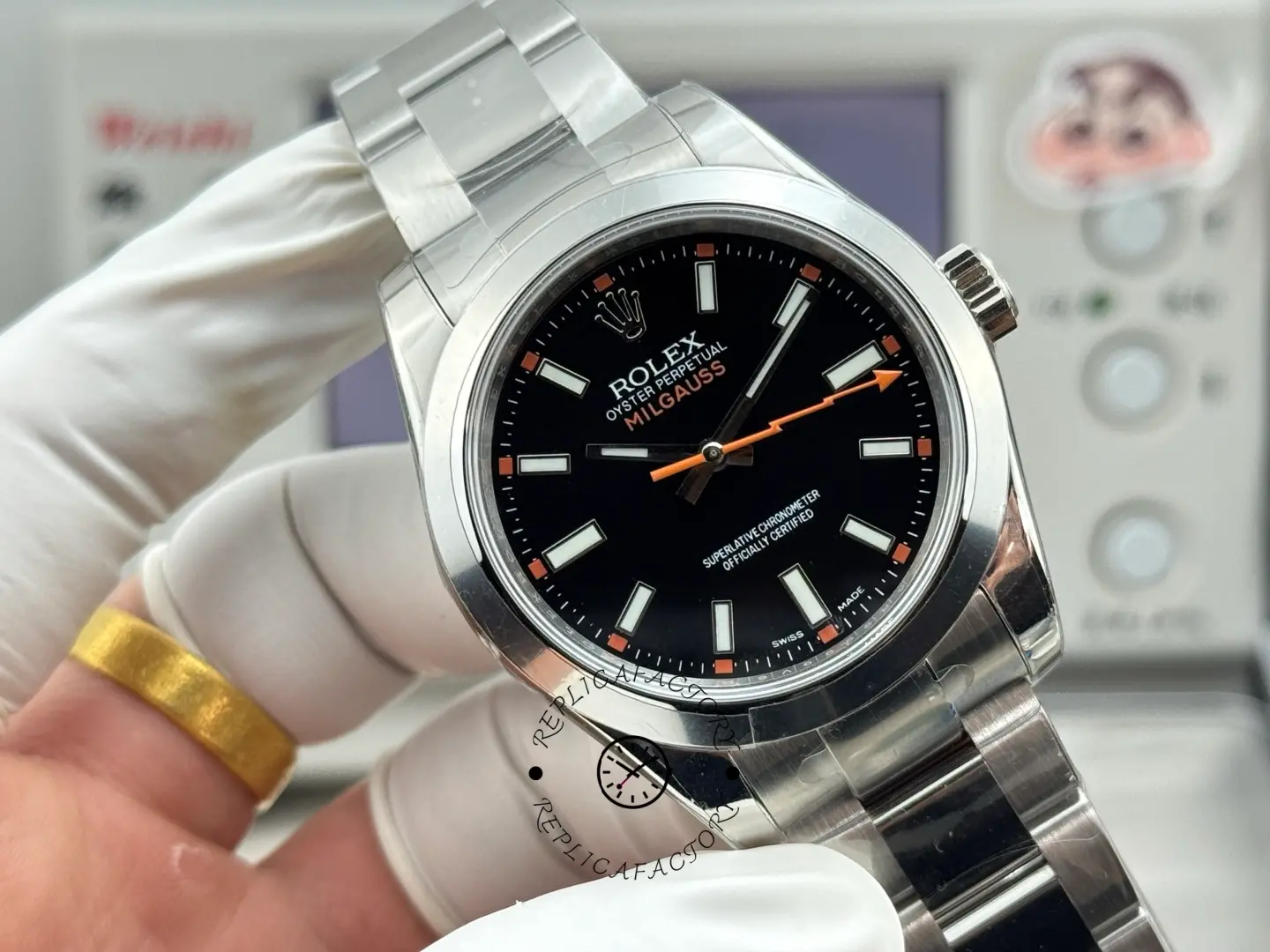 Rolex Milgauss 116400-0001 Stainless Steel Black Dial 40mm Mens Replica Watch