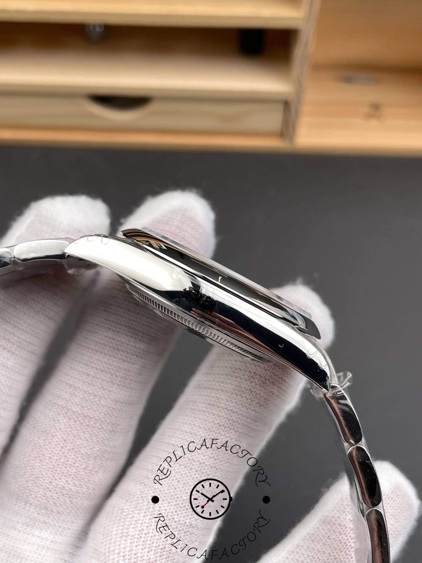Rolex Oyster Perpetual 41 Oystersteel M134300-0008