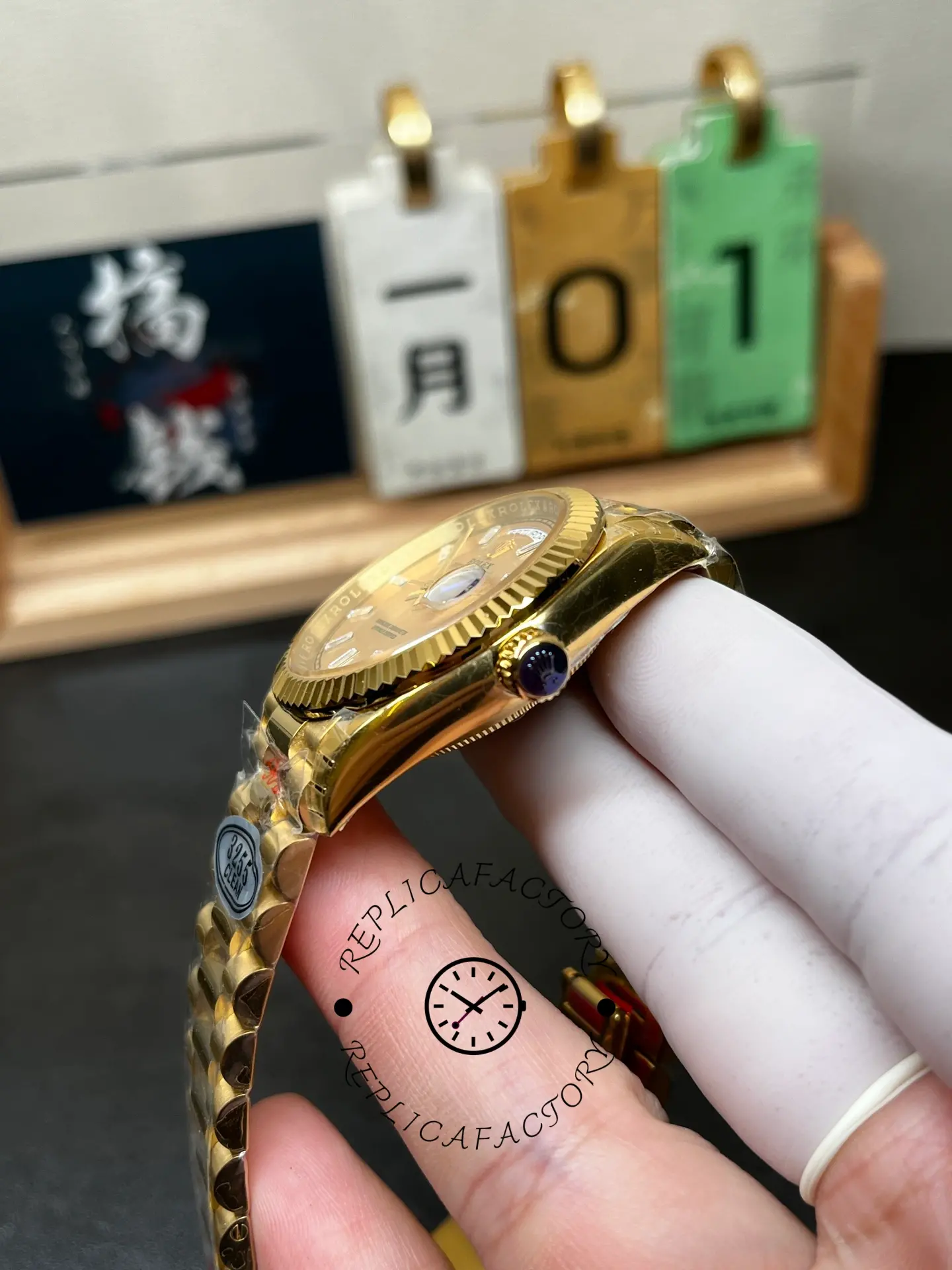 Rolex Day Date 36 Champagne Dial Yellow Gold Bracelet 128238 0132