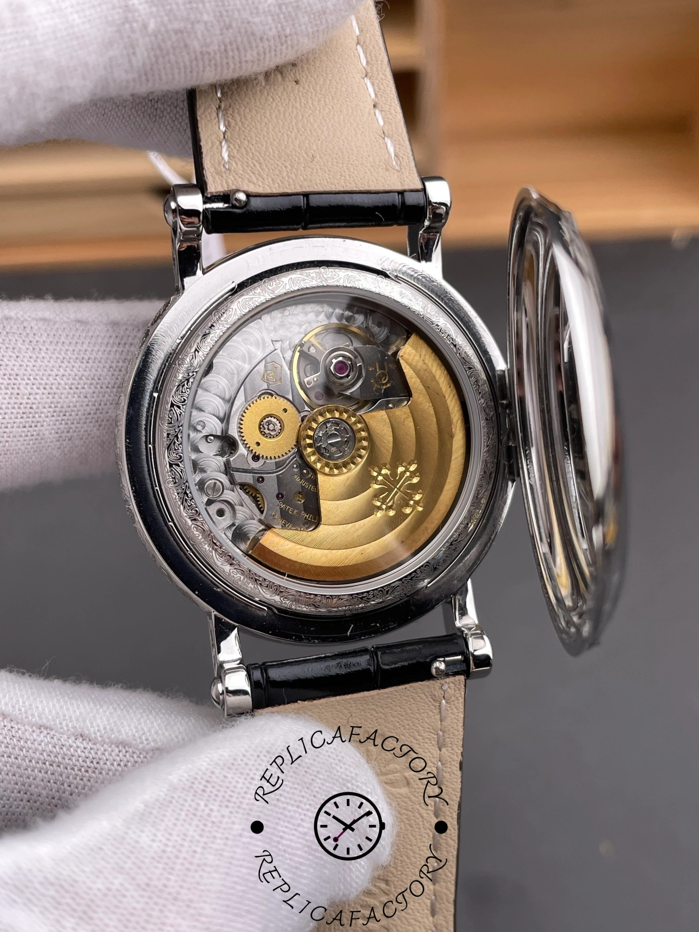 Patek Philippe Calatrava 5153G-001 Date Black Dial 38mm