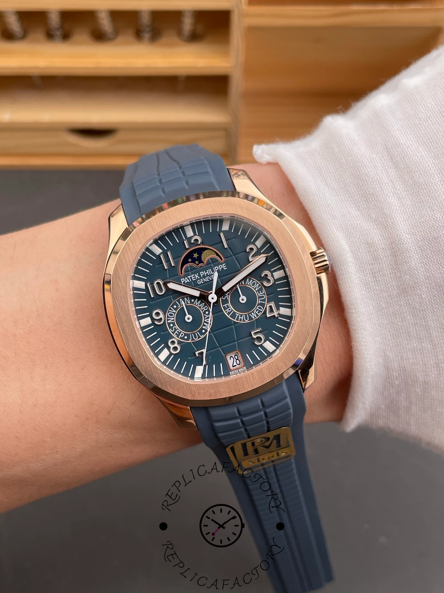 Replica Patek Philippe Aquanaut 5261R-001 Luce Annual Calendar
