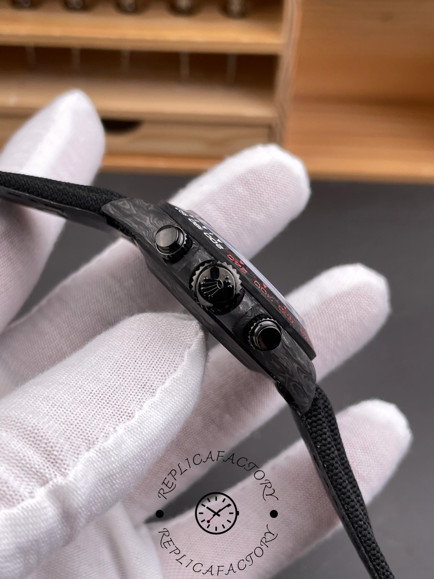 Rolex Daytona Cosmograph DIW Diamond Index Carbon Fiber 40mm Replica