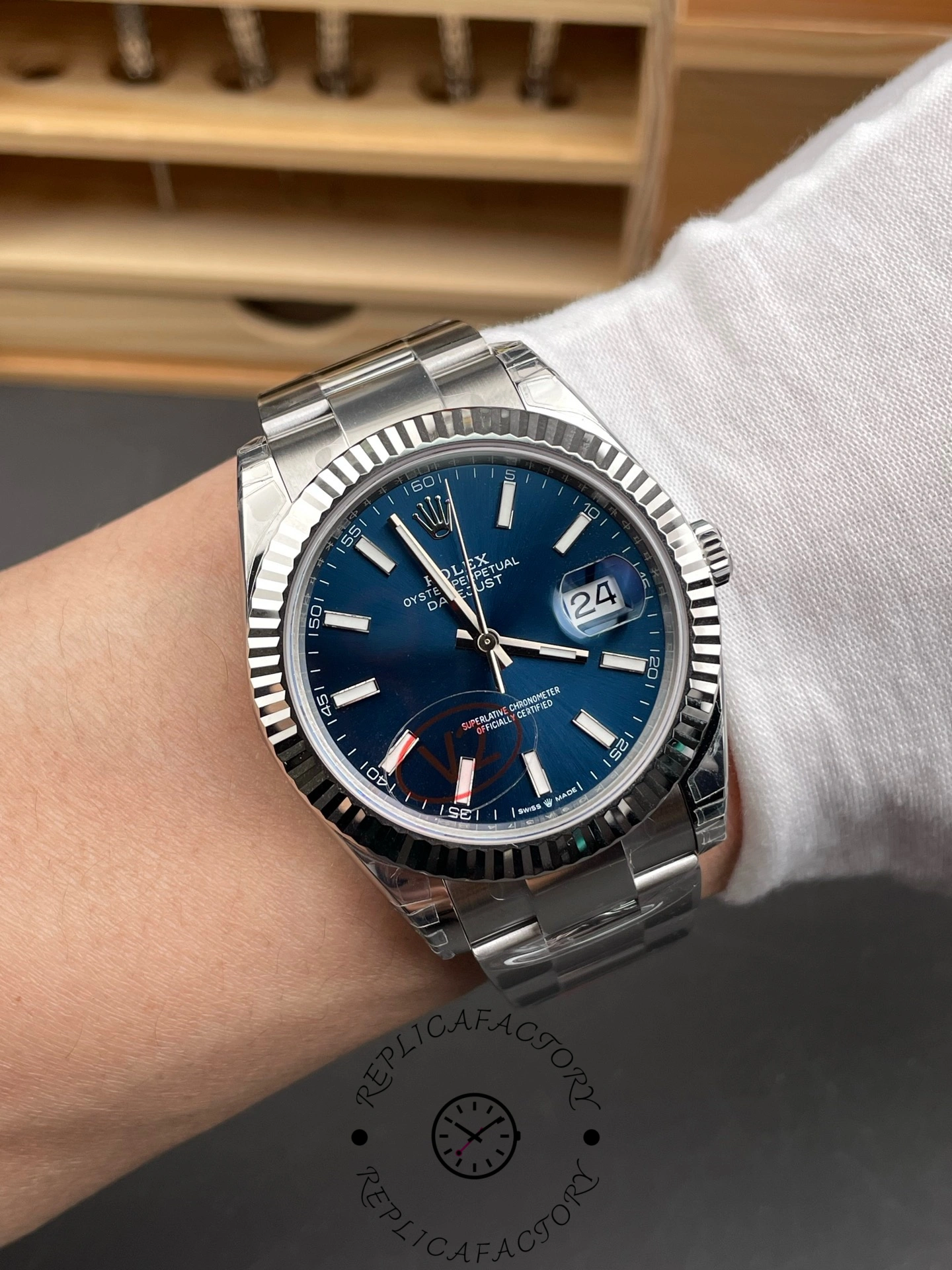 Rolex Datejust 126334 0001 Fluted Bezel Blue Dial 41MM Mens Replica Watch