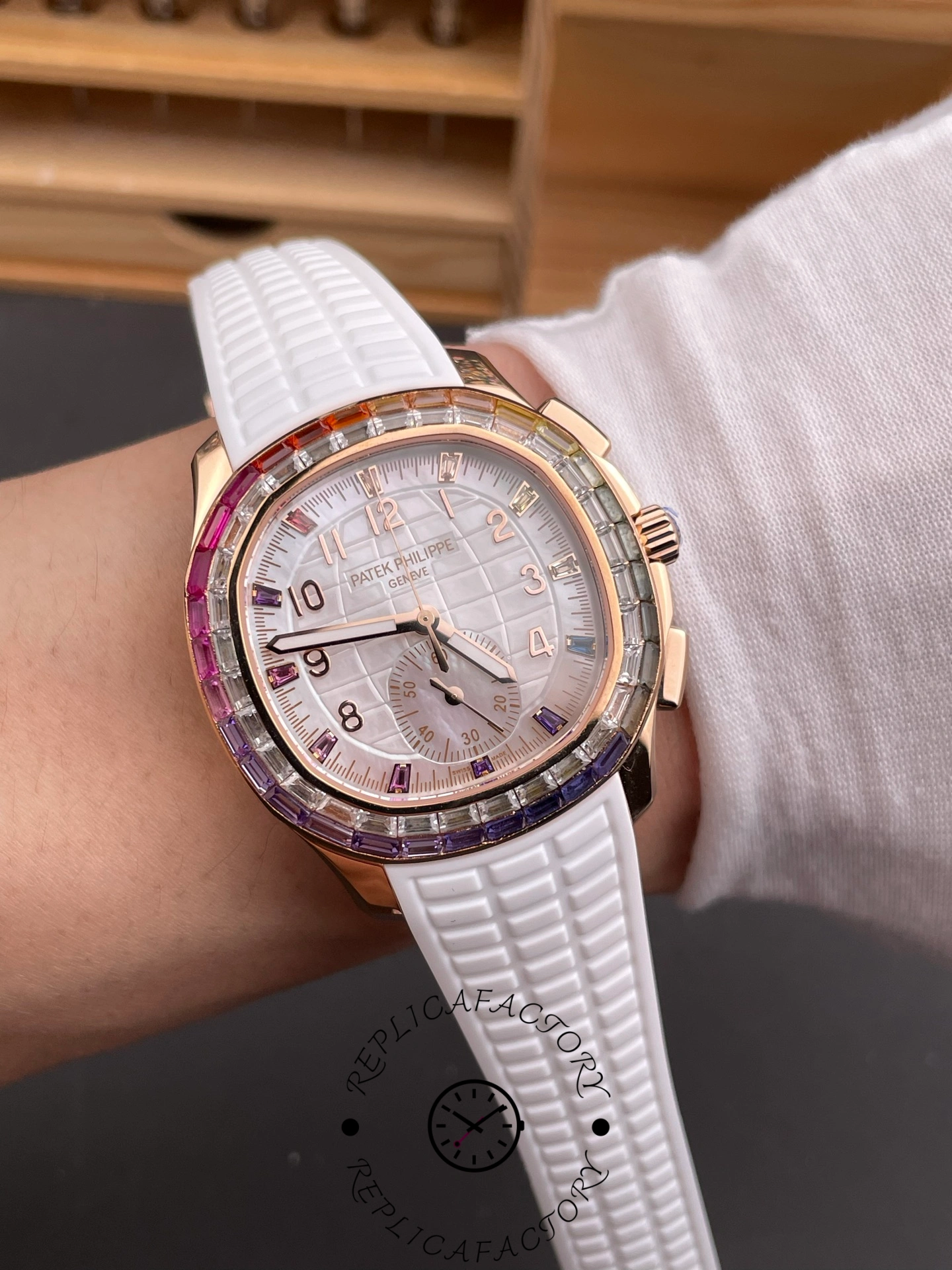 Patek Philippe Aquanaut 7968-300R-001 39.9mm