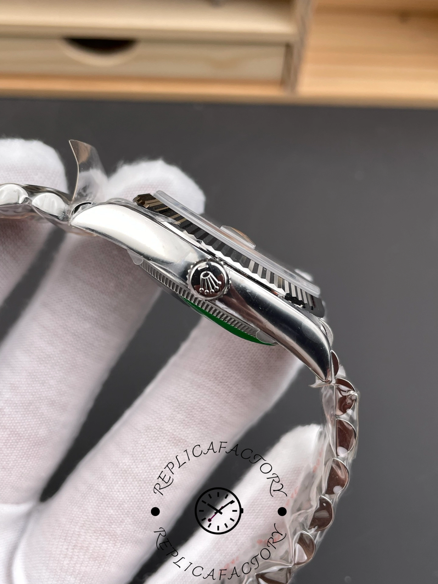 Rolex Datejust 126234 White Mother of Pearl Diamonds Dial 36MM Unisex Replica Watch