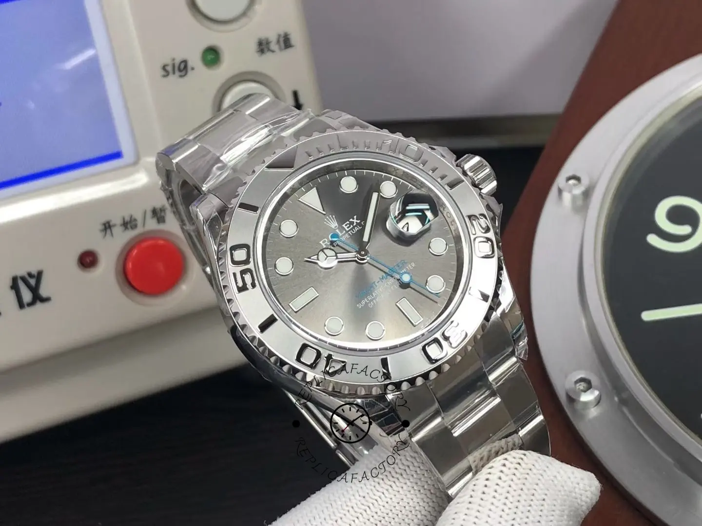 Rolex Yacht-Master 126622-0001 Platinum Bezel Dark Rhodium Grey Dial 40MM Mens Replica Watch