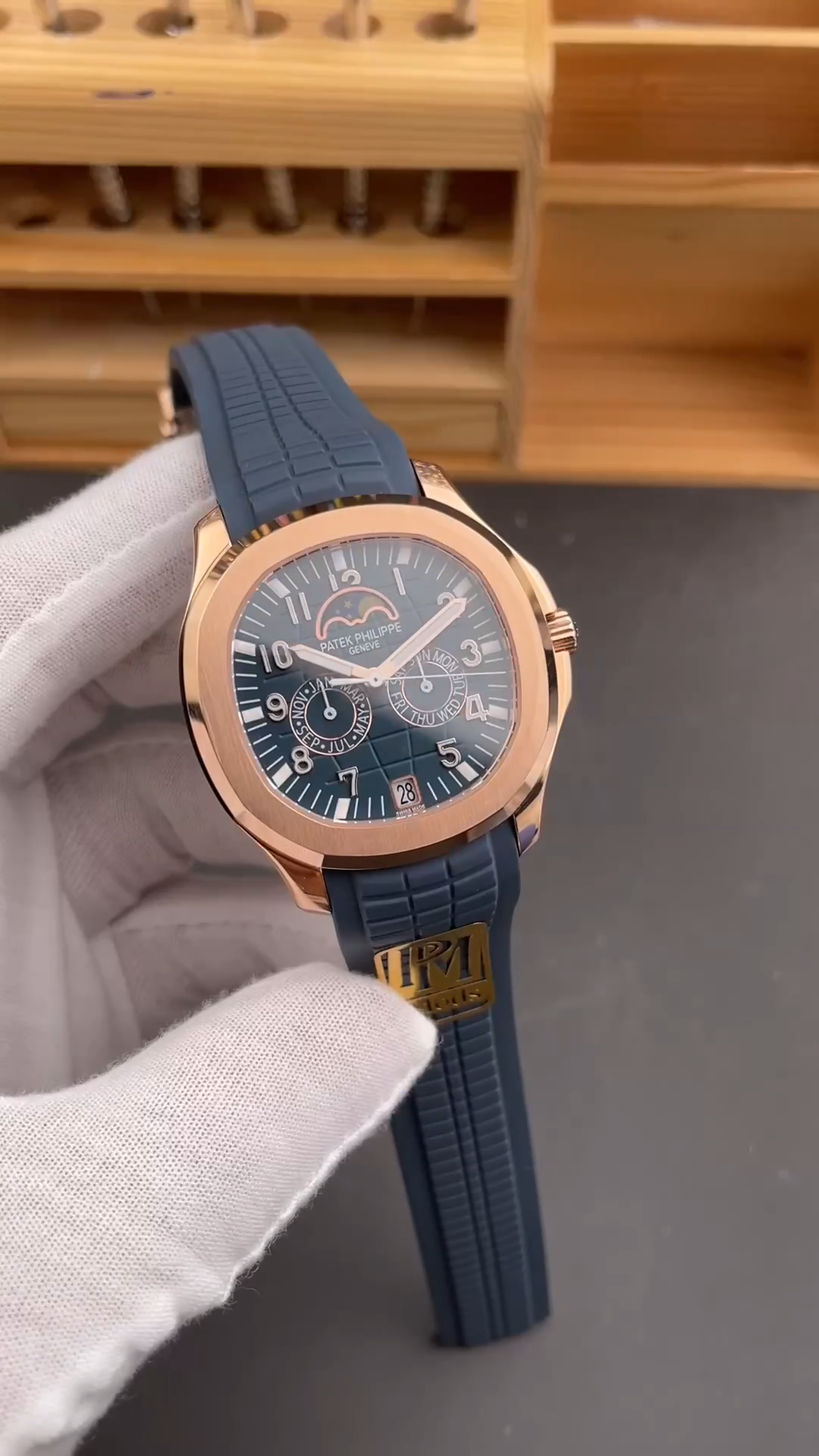 Replica Patek Philippe Aquanaut 5261R-001 Luce Annual Calendar