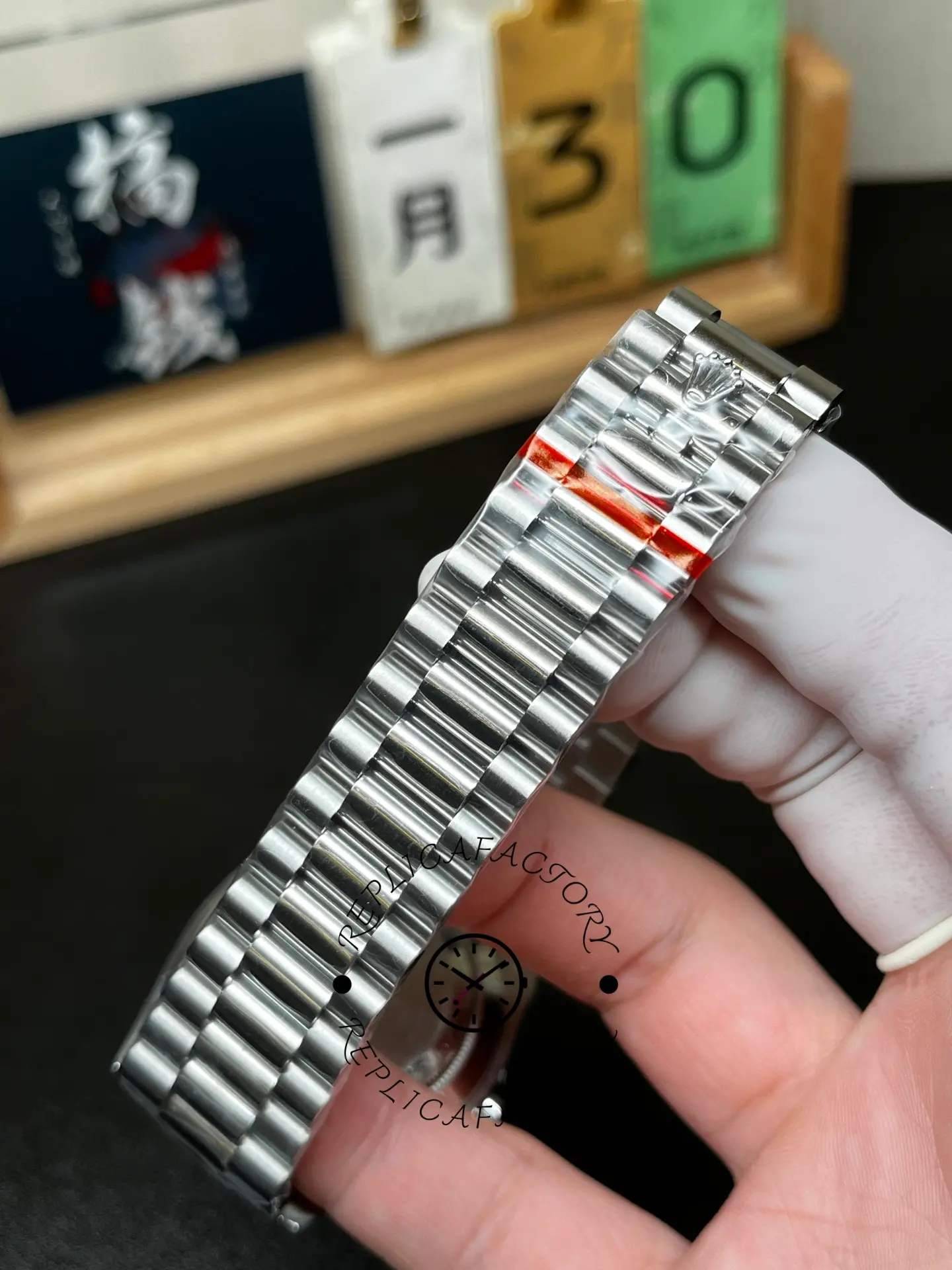 Rolex Day-Date 228239 Silver Baguette Diamond Dial Fluted Bezel 40mm Mens Replica Watch