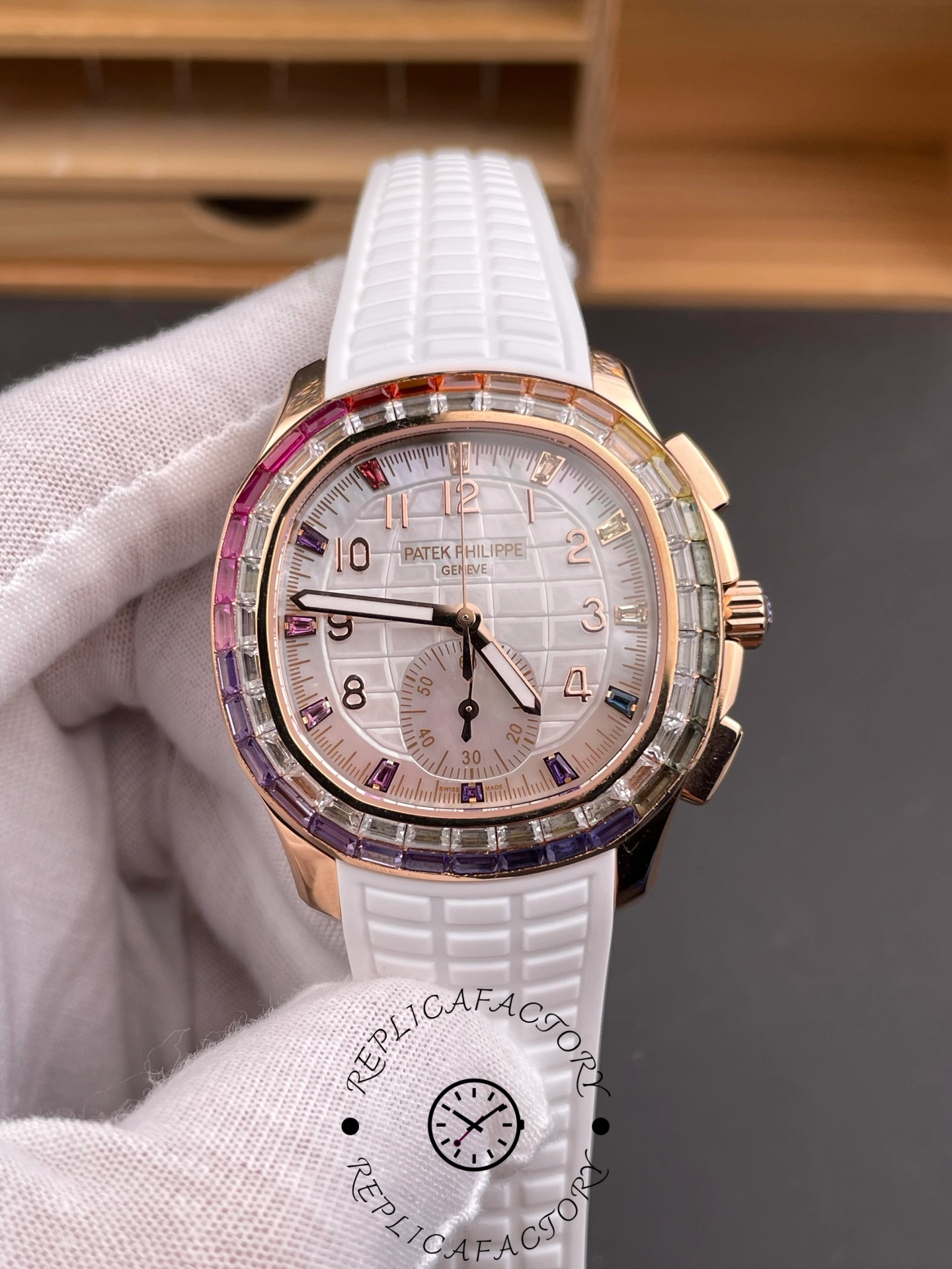 Patek Philippe Aquanaut 7968-300R-001 39.9mm