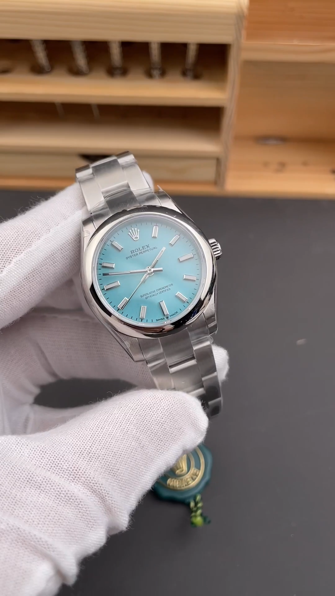 Rolex Oyster Perpetual 31 Turquoise Blue Dial 277200 0007 Women's Watch